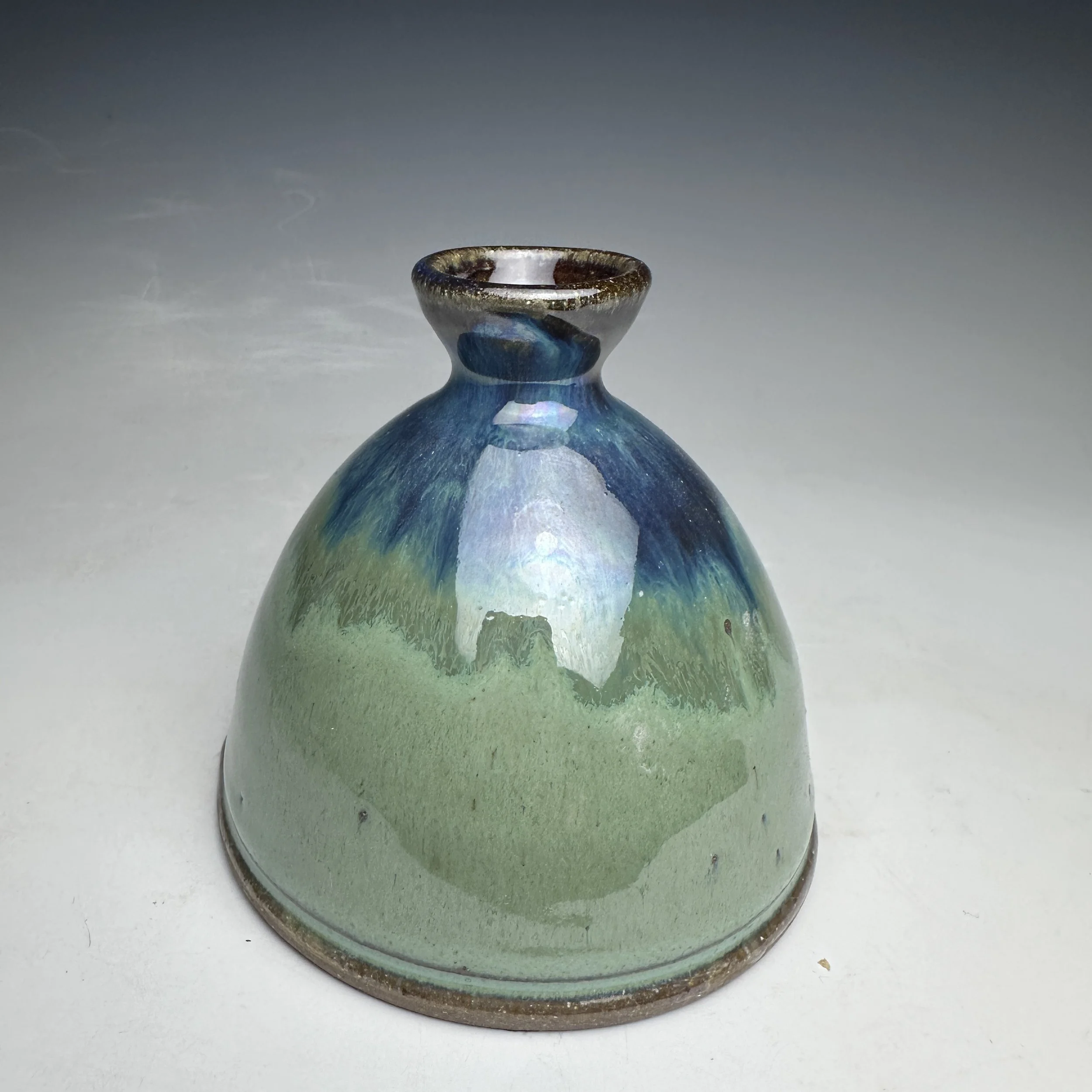 Bud Vase (Hot To Trot)