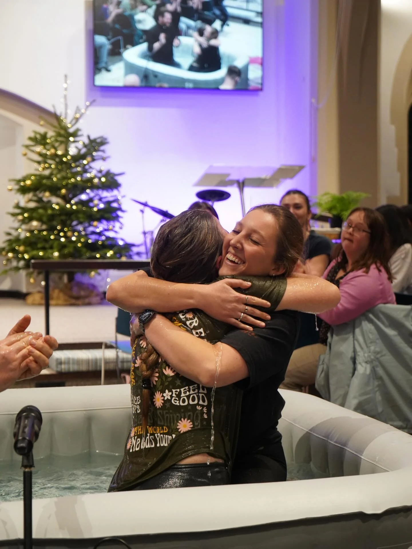 Our friends took the plunge 🛁

🙌 What a celebration - from death to life! Amen. ❤️