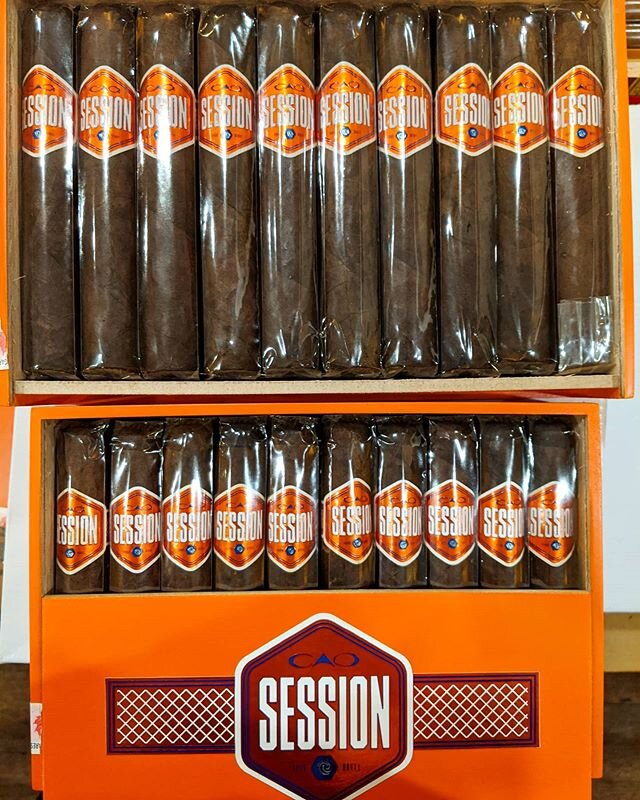 New product:

CAO Session
Sizes: Garage (robusto)
Shop: (gordo)

Another hit from @caocigars. Wrapped in a Connecticut broadleaf, this blend has notes of earth, spice and sweetness packed in a medium strength body.

Come try the CAO Session at Zigarr