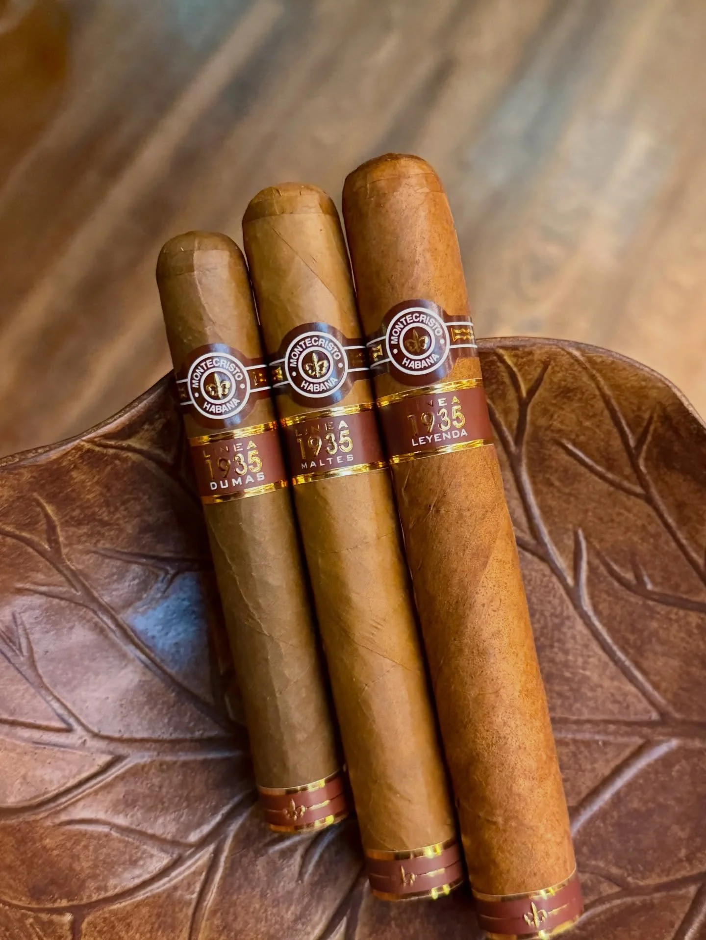 Now Smoking:

Montecristo Linea 1935
- Dumas (5 1/8 x 49)
- Maltes (6 x 53)
- Leyenda (6 1/2 x 55)

There are notes of coffee, cream, spices, vanilla and milk chocolate from the super premium line from Montecristo. They are limited in availability so
