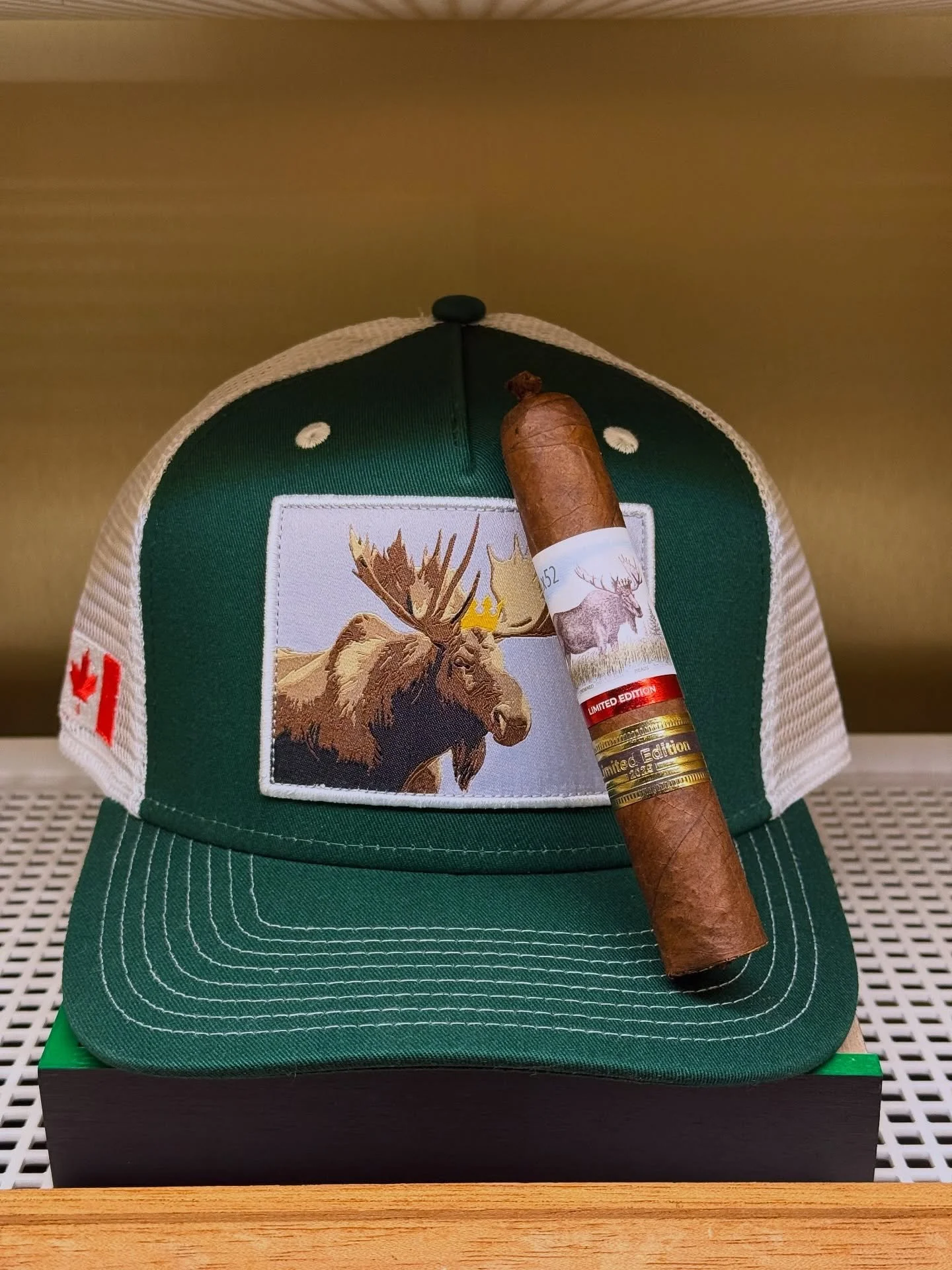 Now Smoking:

@thecrownedheads Moose Kick Limited Edition 2025

Crowned Heads and Brigham are back with their second iteration of the Canadian exclusive blend, the Moose Kick. The main cigar band features the classic Canadian moose postage stamp. 

W