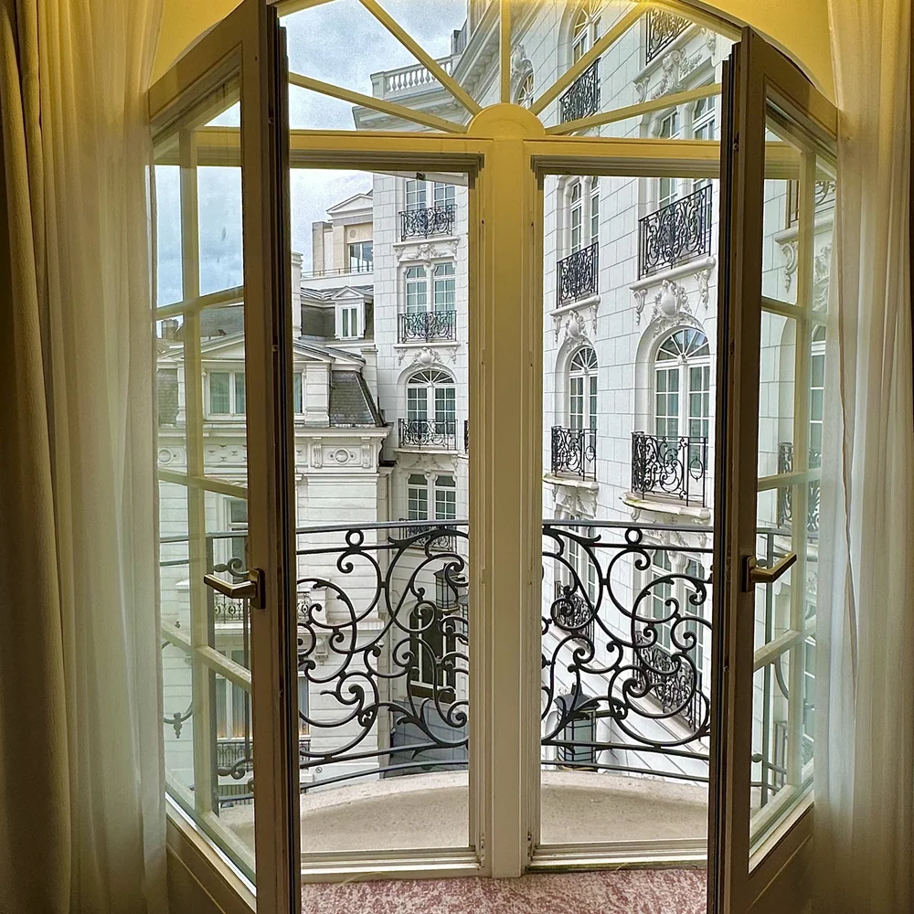 OPEN DOOR VIEW OF STEINENBERGER ROOM.jpeg