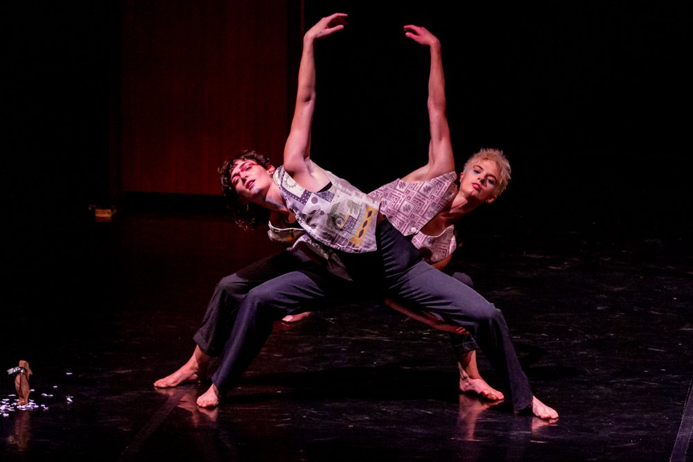 3. Compagnia Opus Ballet -ototeman -  L-R Stefania Menestrina e Sofia Galvan, photo Gaia Biagiotti 2.jpg