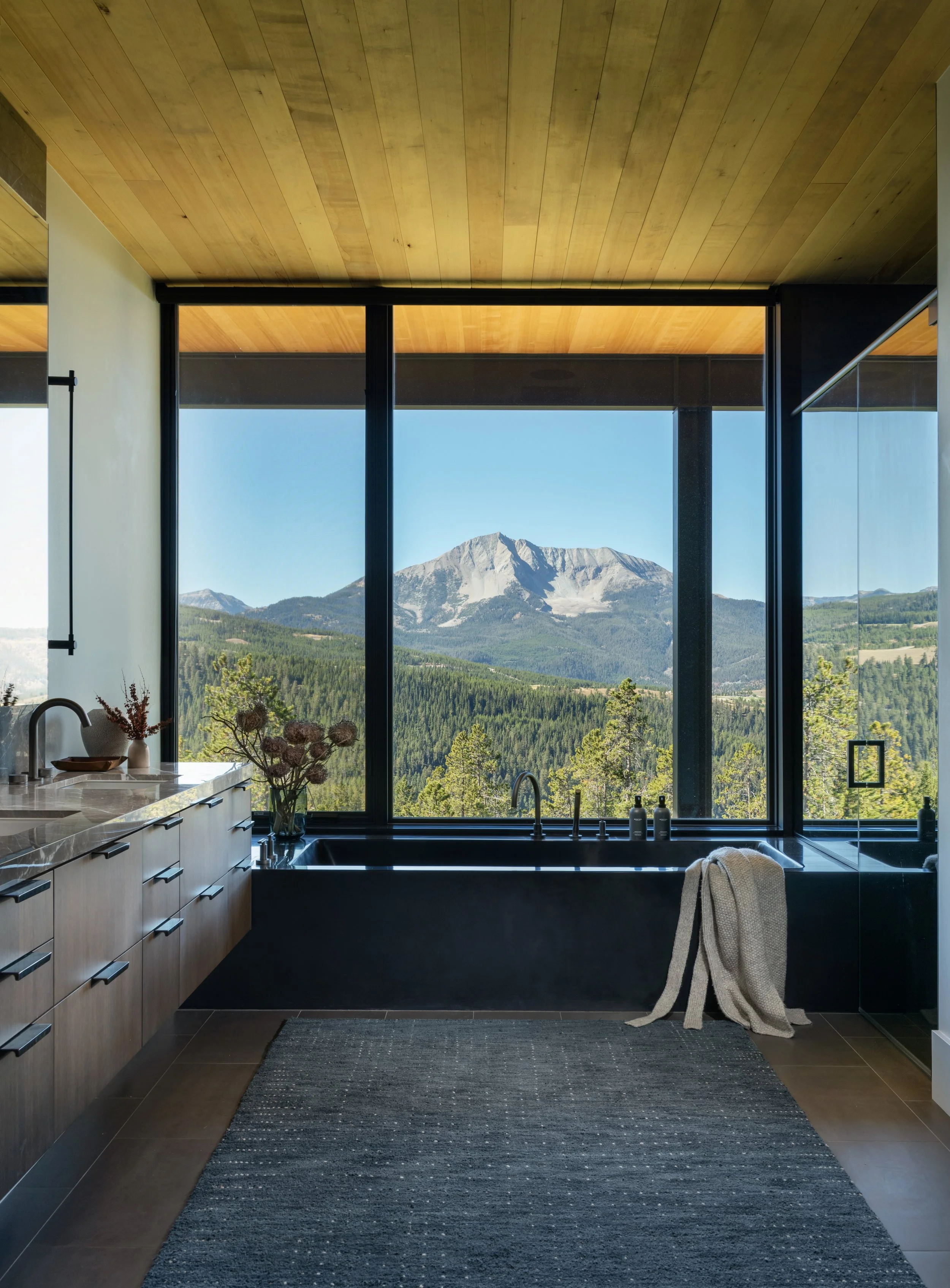 WKP - OO16 - HR-4 - Web Size.jpg