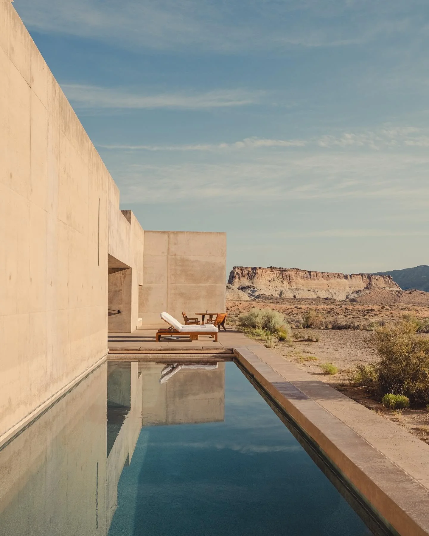 Amangiri - A Summer Refresh. Warm days by the soothing pools and cool nights with the most spectacular starry skies I&rsquo;ve ever seen. &ldquo;Otherworldly&rdquo; is the only word that can describe it. 

Such a privilege being able to observe and p