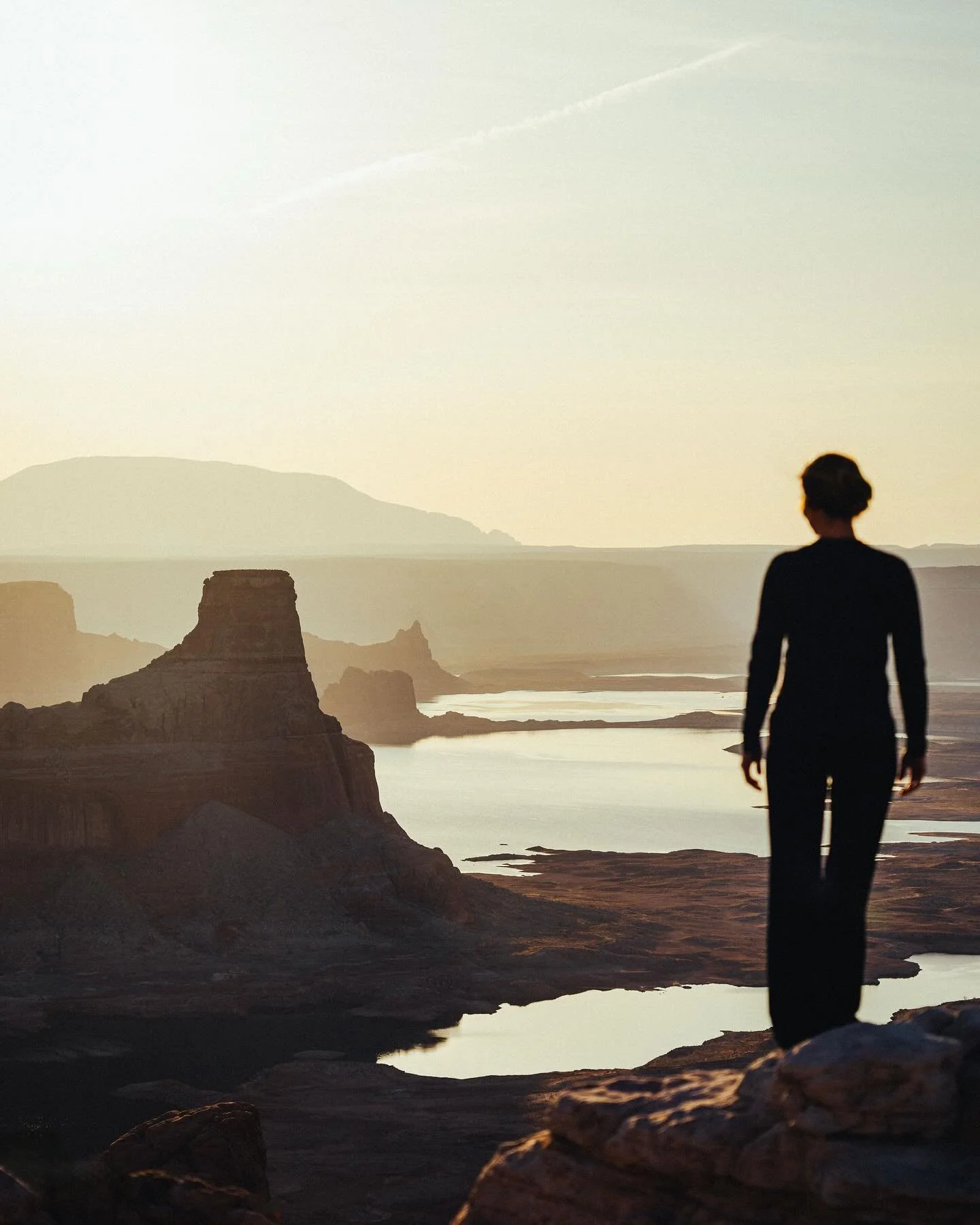 What makes @amangiri one of one in my books is the extraordinary landscape it surrounds itself in. I&rsquo;ll be revisiting some of the natural wonders as part of the summer shoot, starting with a place actually referred to as The Moon. 

#amangiri #