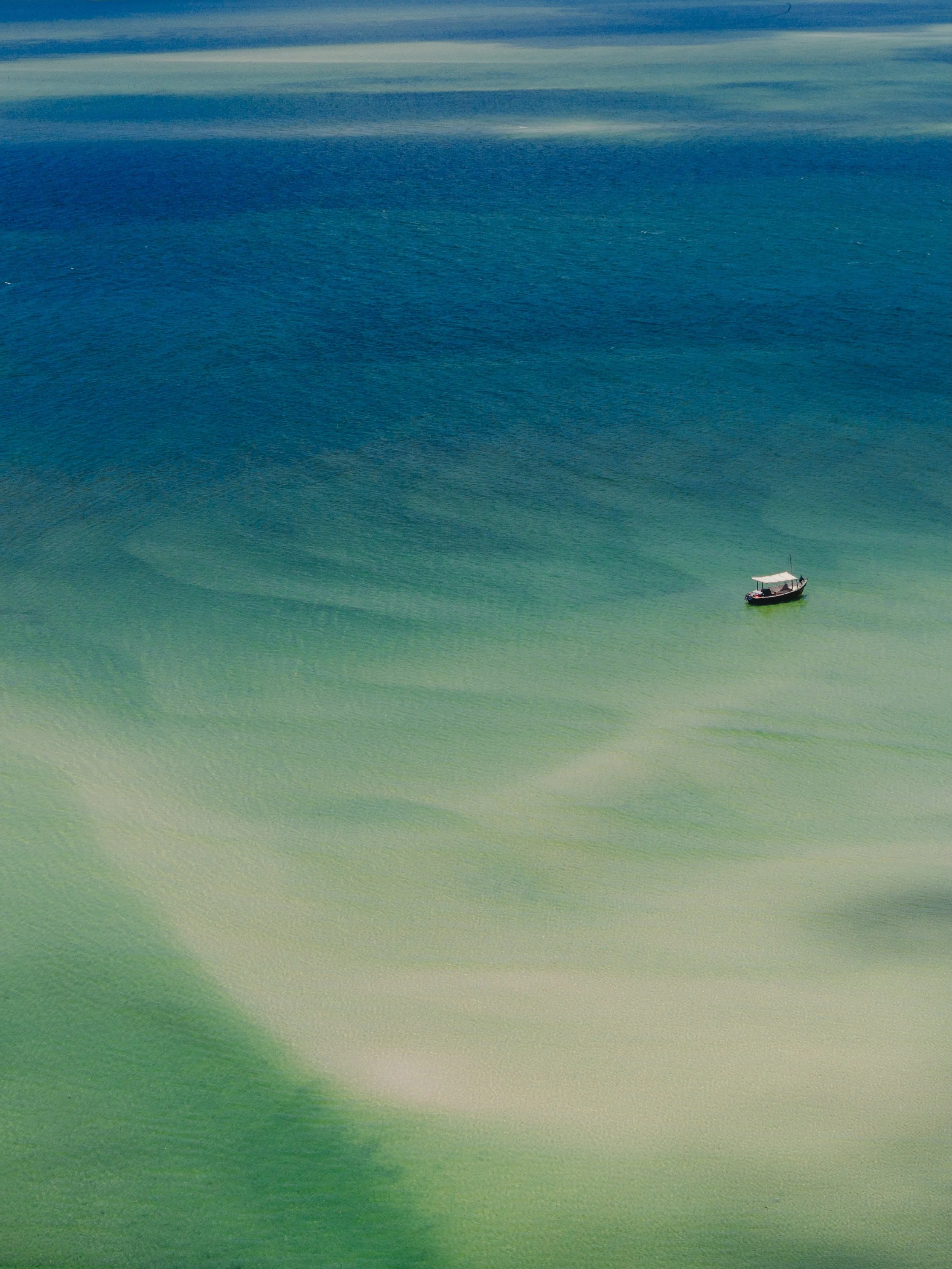 I wrote about one of my favorite recent adventures in Mozambique for the latest issue of @yolojournal, where I visited two bucket-list properties, @sussurro.co and @kisawasanctuary. 

For the entire trip, I was off social media, and it was a gift to 