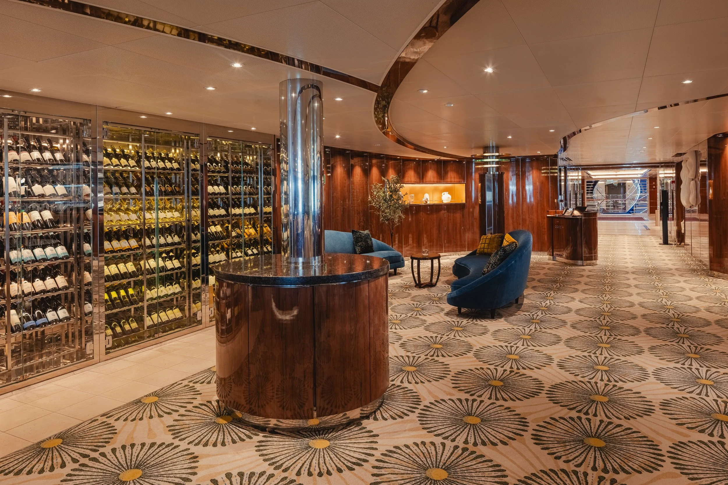 caribbean-luxury-cruise-photographer-seabourn-ovation-tanveer-badal-architecture-4.jpg