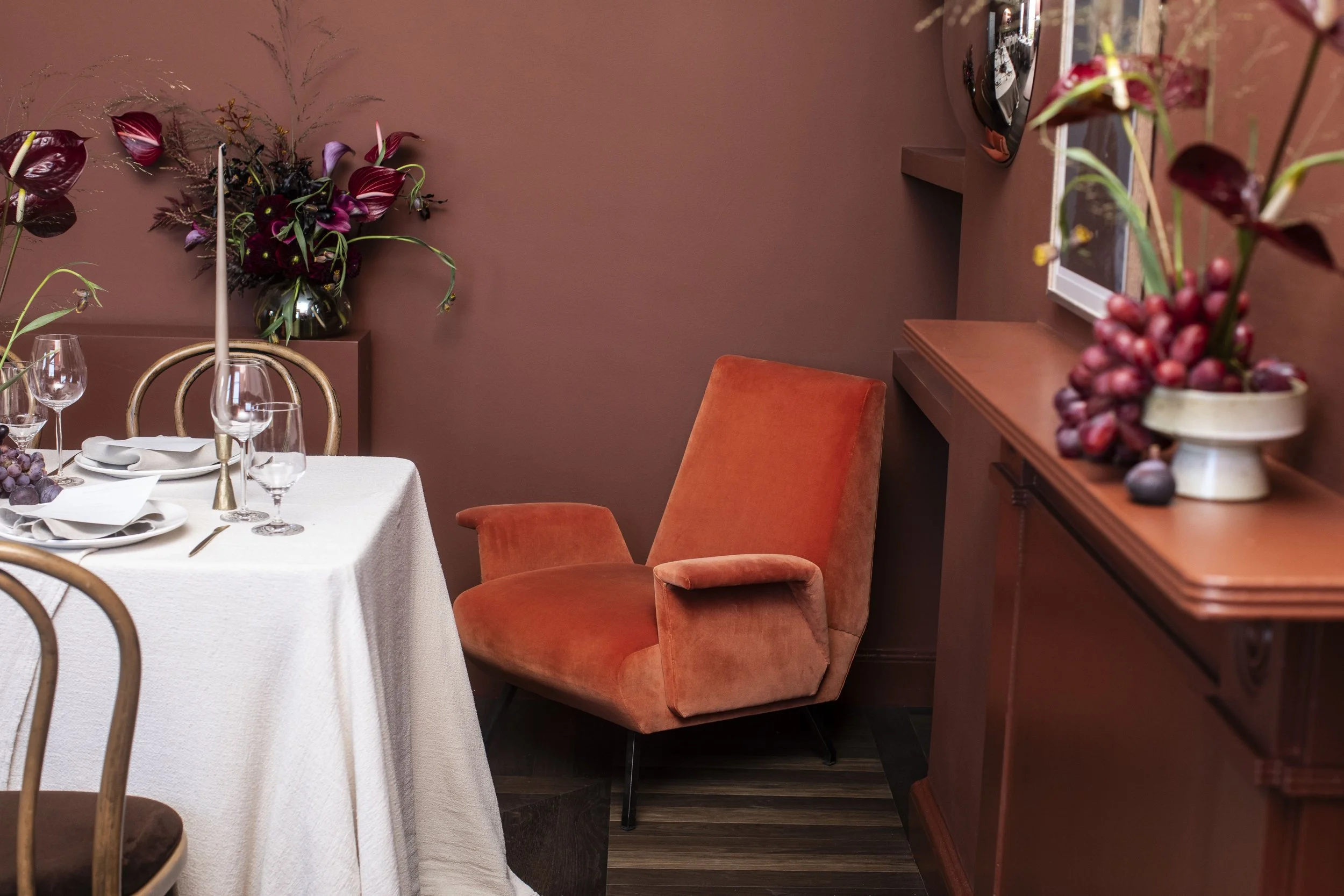 We offer floral design services for:
Corporate events and conferences
Brand launches and product reveals
Press days and photoshoots
Client entertaining and office eventsbespoke floral design for:
Birthday parties and milestone celebrations
Anniversar