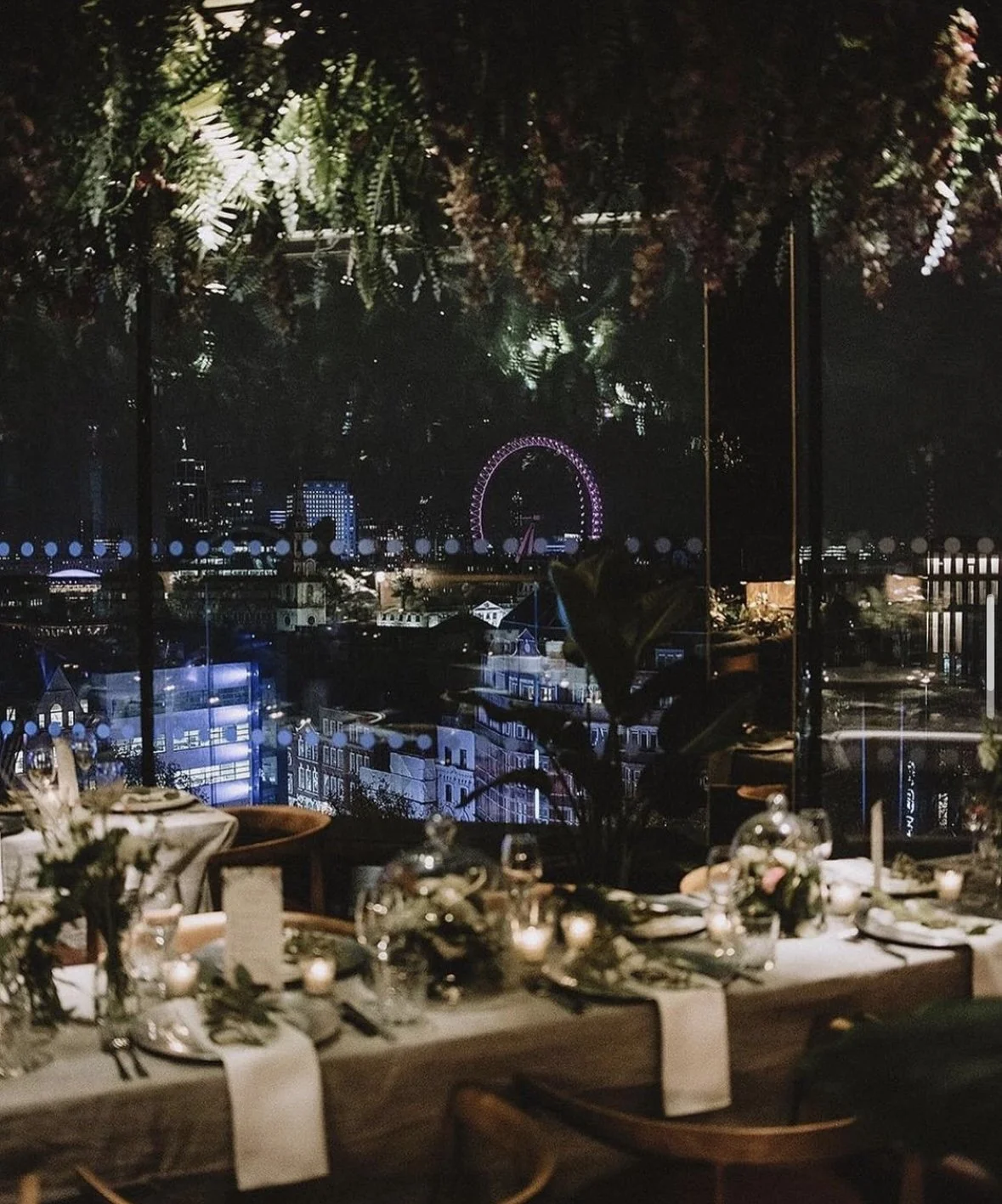 We offer floral design services for:
Corporate events and conferences
Brand launches and product reveals
Press days and photoshoots
Client entertaining and office eventsbespoke floral design for:
Birthday parties and milestone celebrations
Anniversar