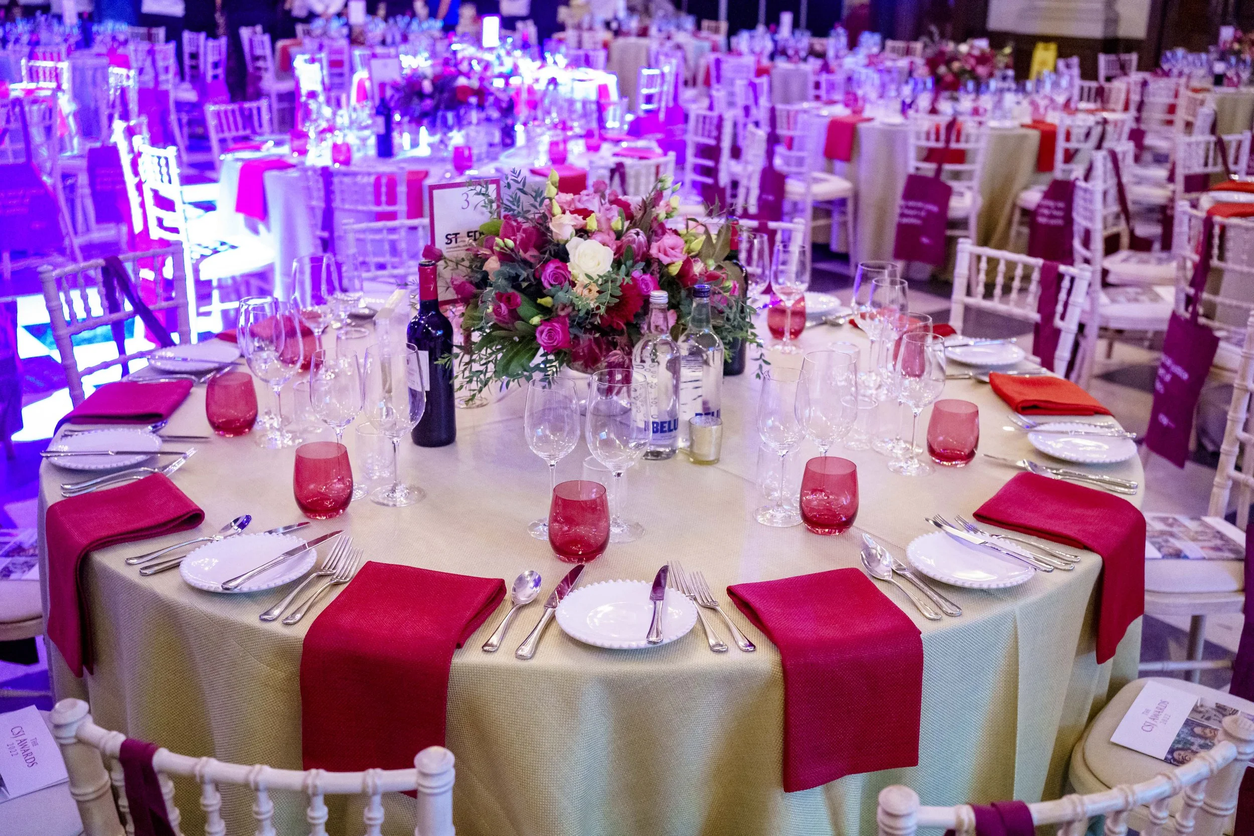 We offer floral design services for:
Corporate events and conferences
Brand launches and product reveals
Press days and photoshoots
Client entertaining and office eventsbespoke floral design for:
Birthday parties and milestone celebrations
Anniversar