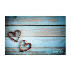 5-two-hearts-on-wooden-background-kati-molin.jpeg