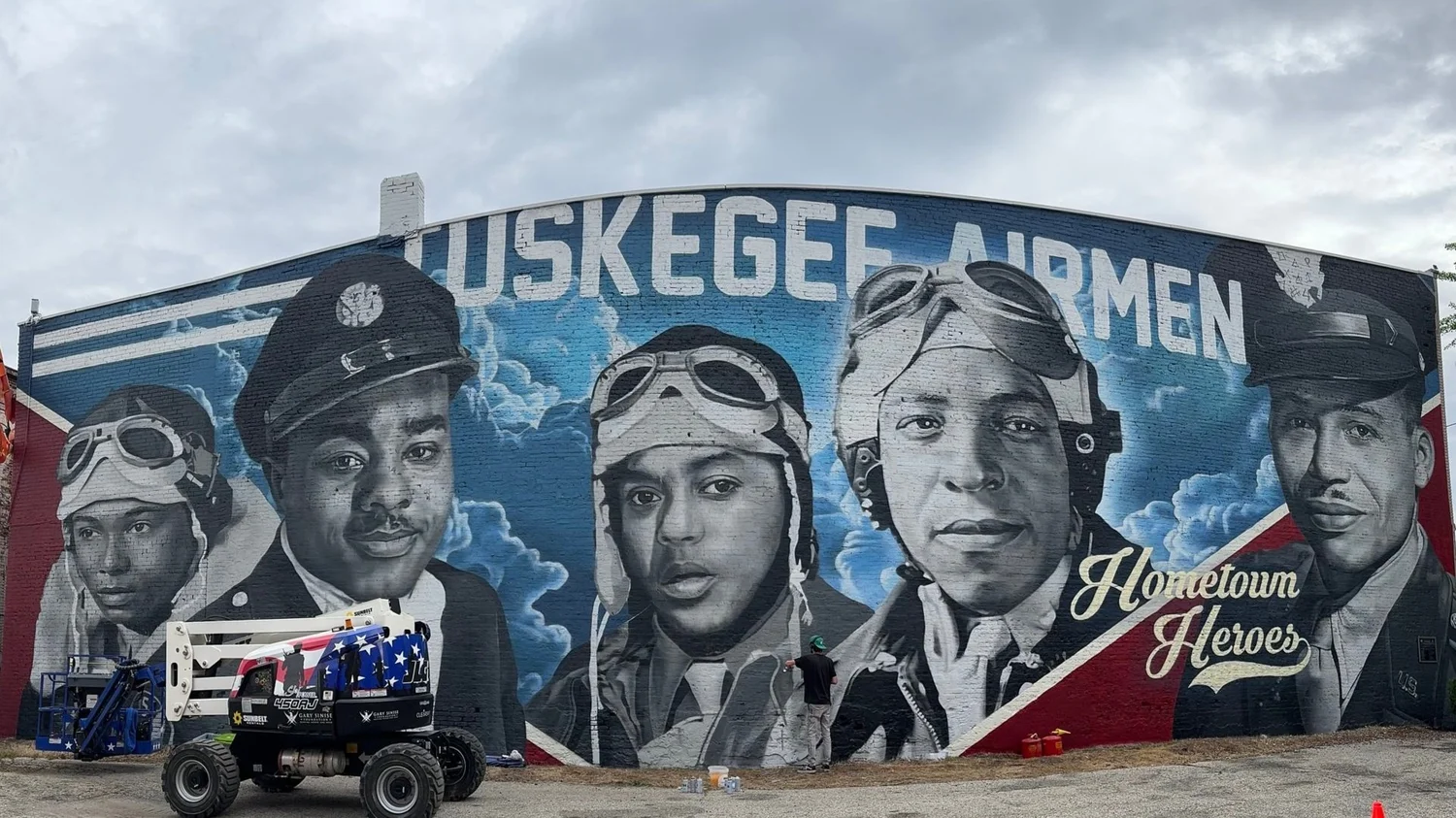 Honoring Heroes Kokomo Unveils Mural of Tuskegee Airmen with Local