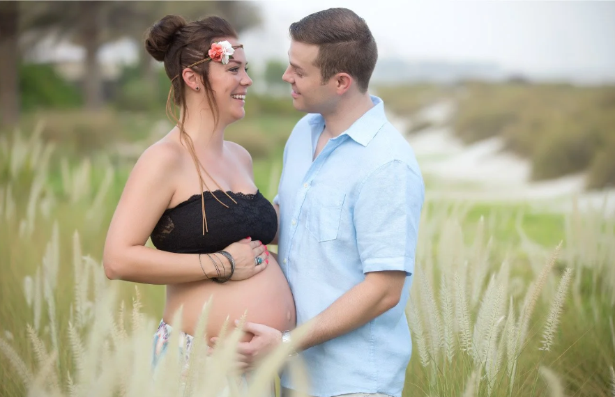 Affordable Maternity Photography Packages: Tips to Save Without Compromising Quality