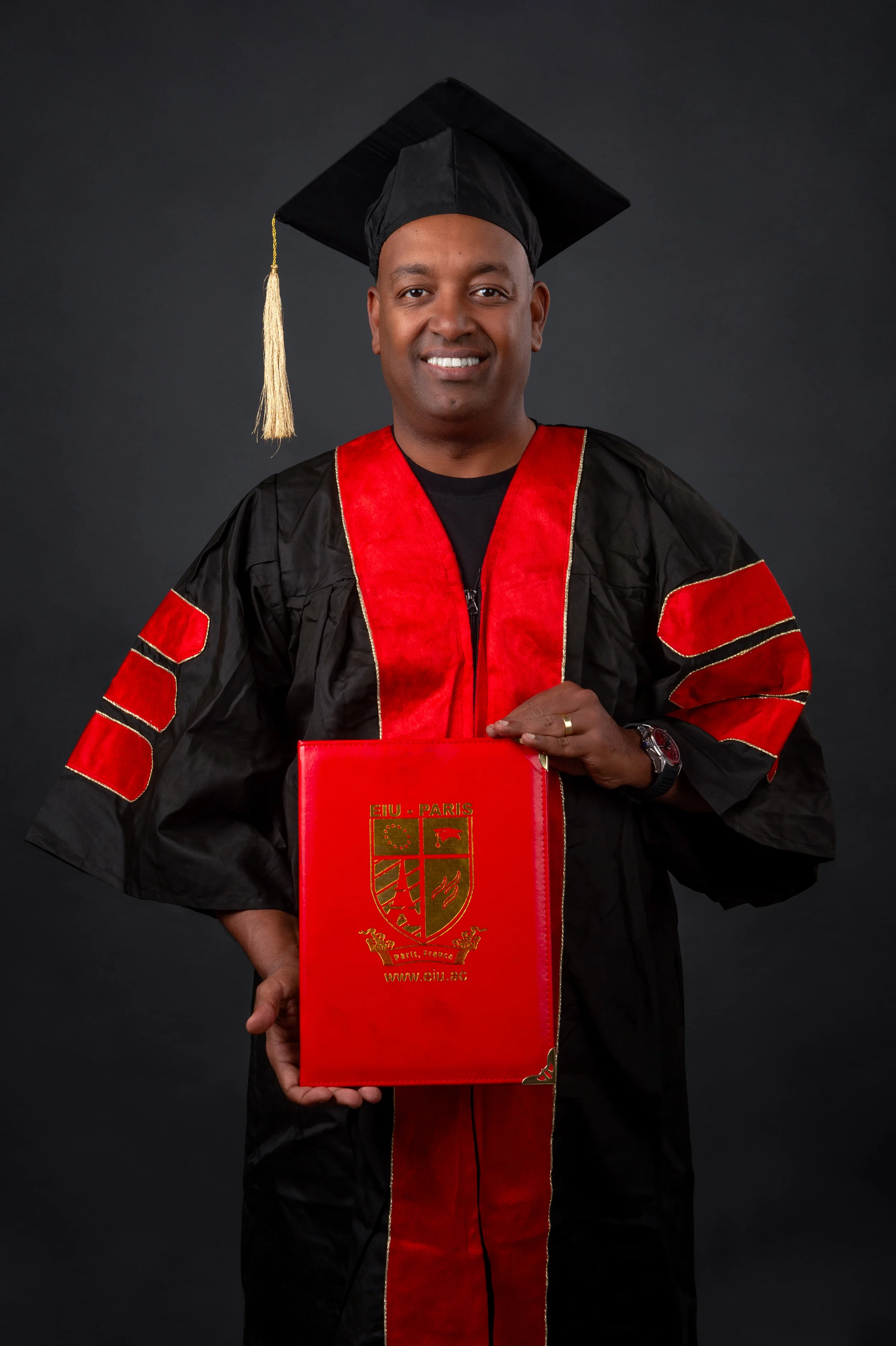 
graduation portraits