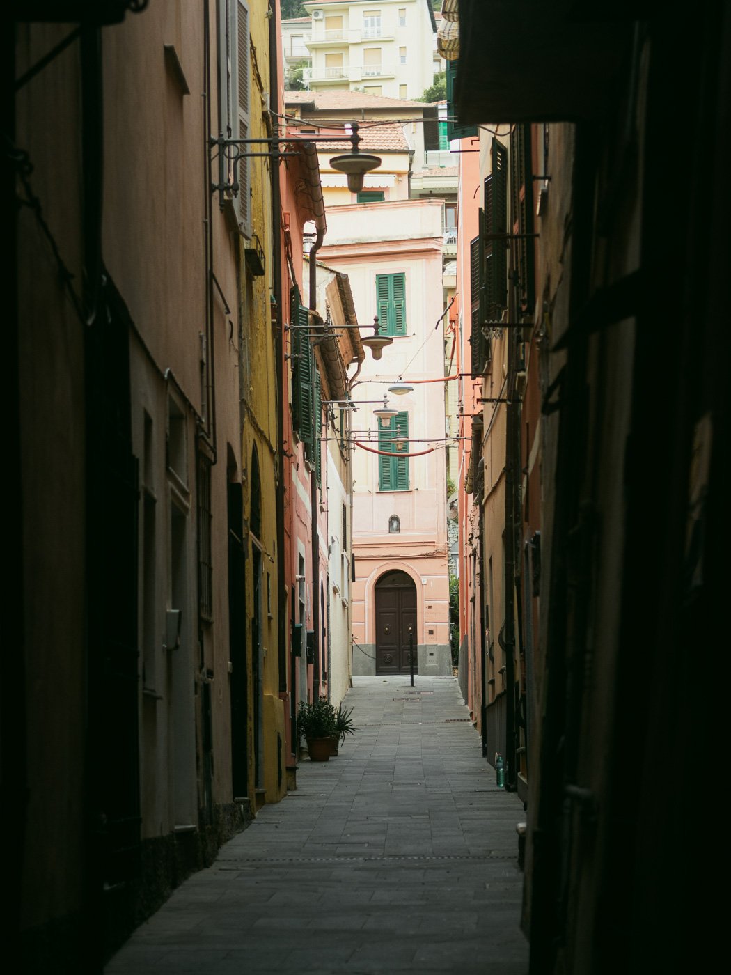   You’ll get lost in the little streets — but not for long, ’cause Noli is… tiny  😉 