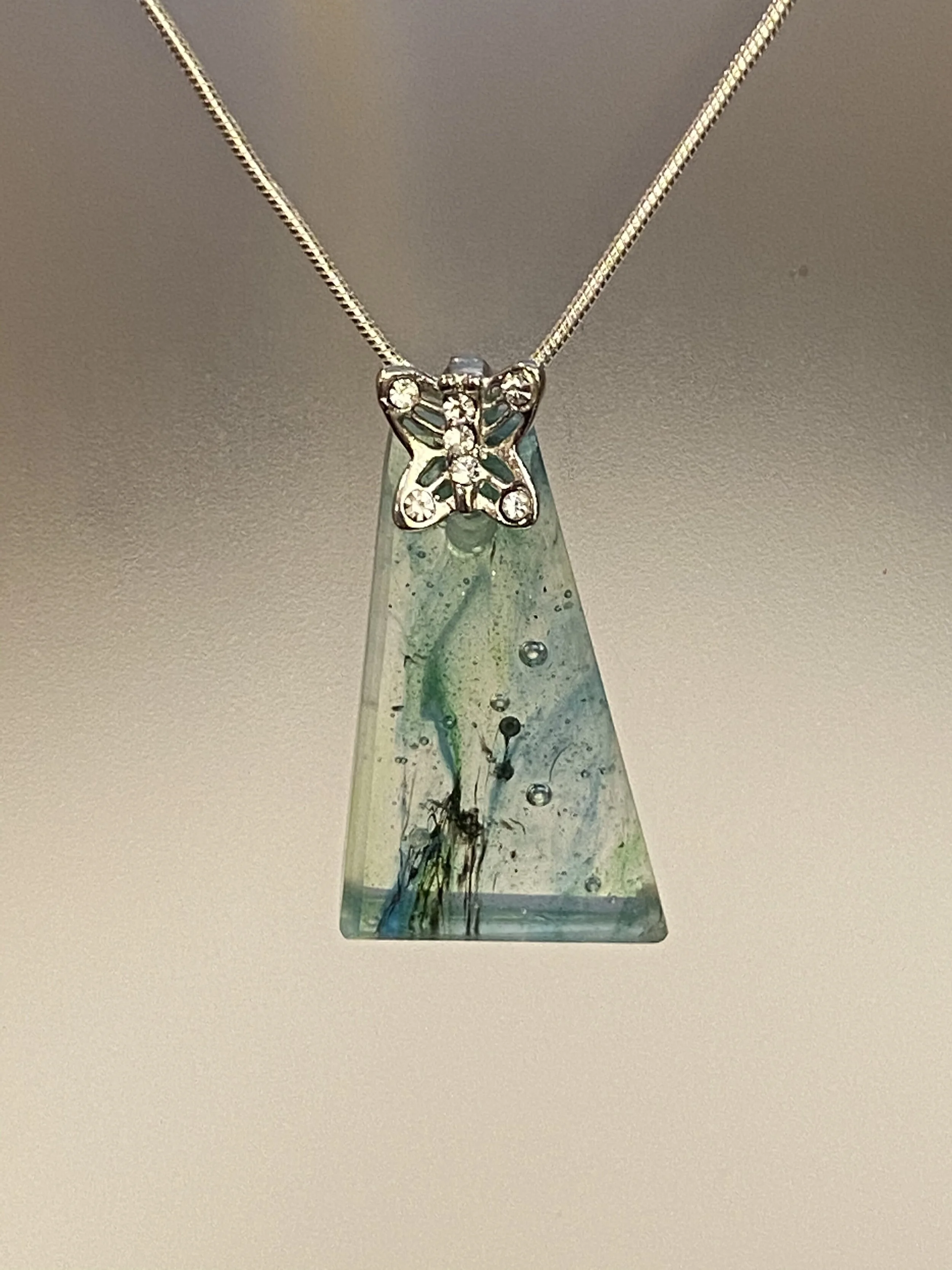 E2A4753A-29B3-4CDA-9888-21A6E62F2BB6