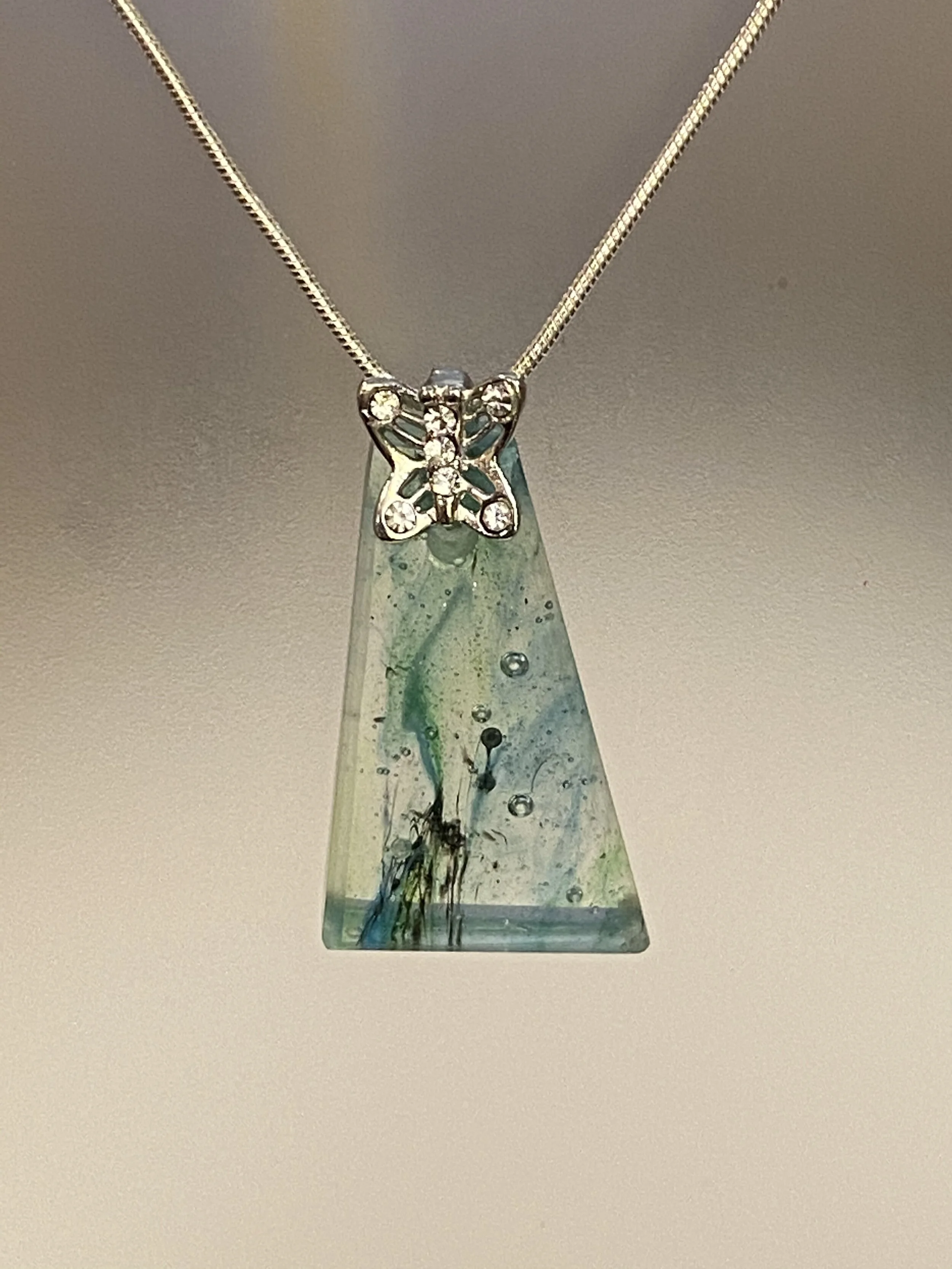 7C1D3847-9C60-4889-903B-69F92E553668