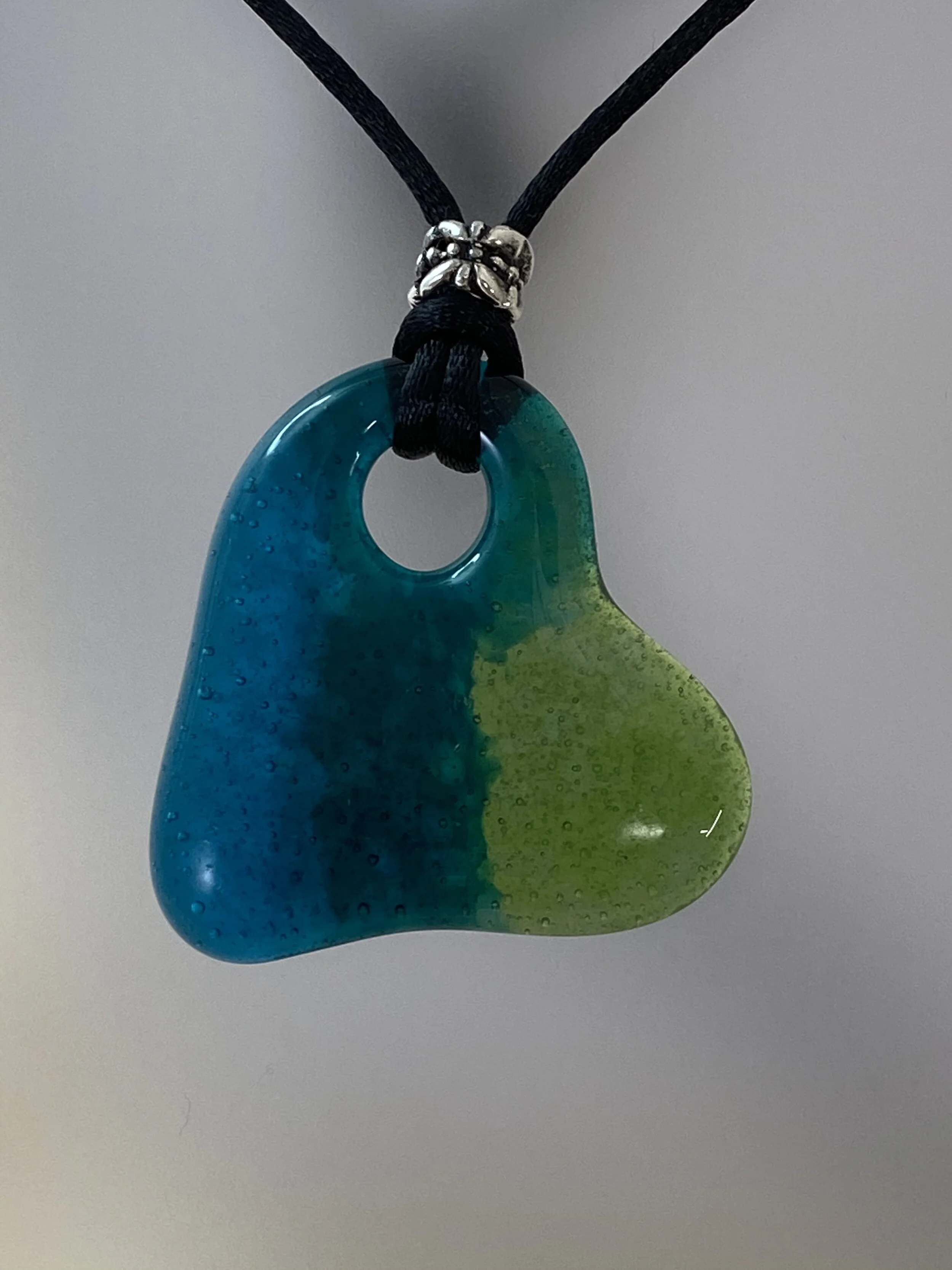 20E465F1-B096-4C9B-B5B5-53DF22C86B52