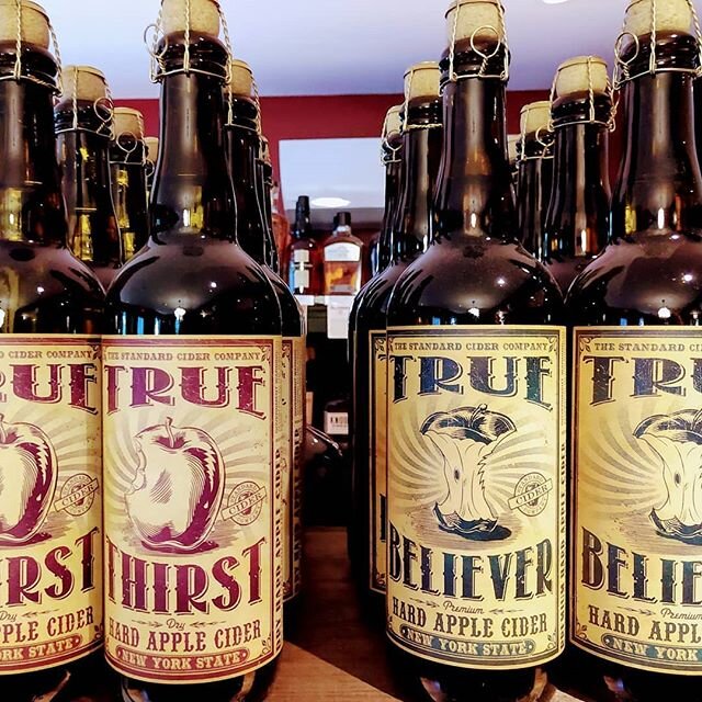 Local apple cider!
#hardcider #newyorkstatecider #shoplocal