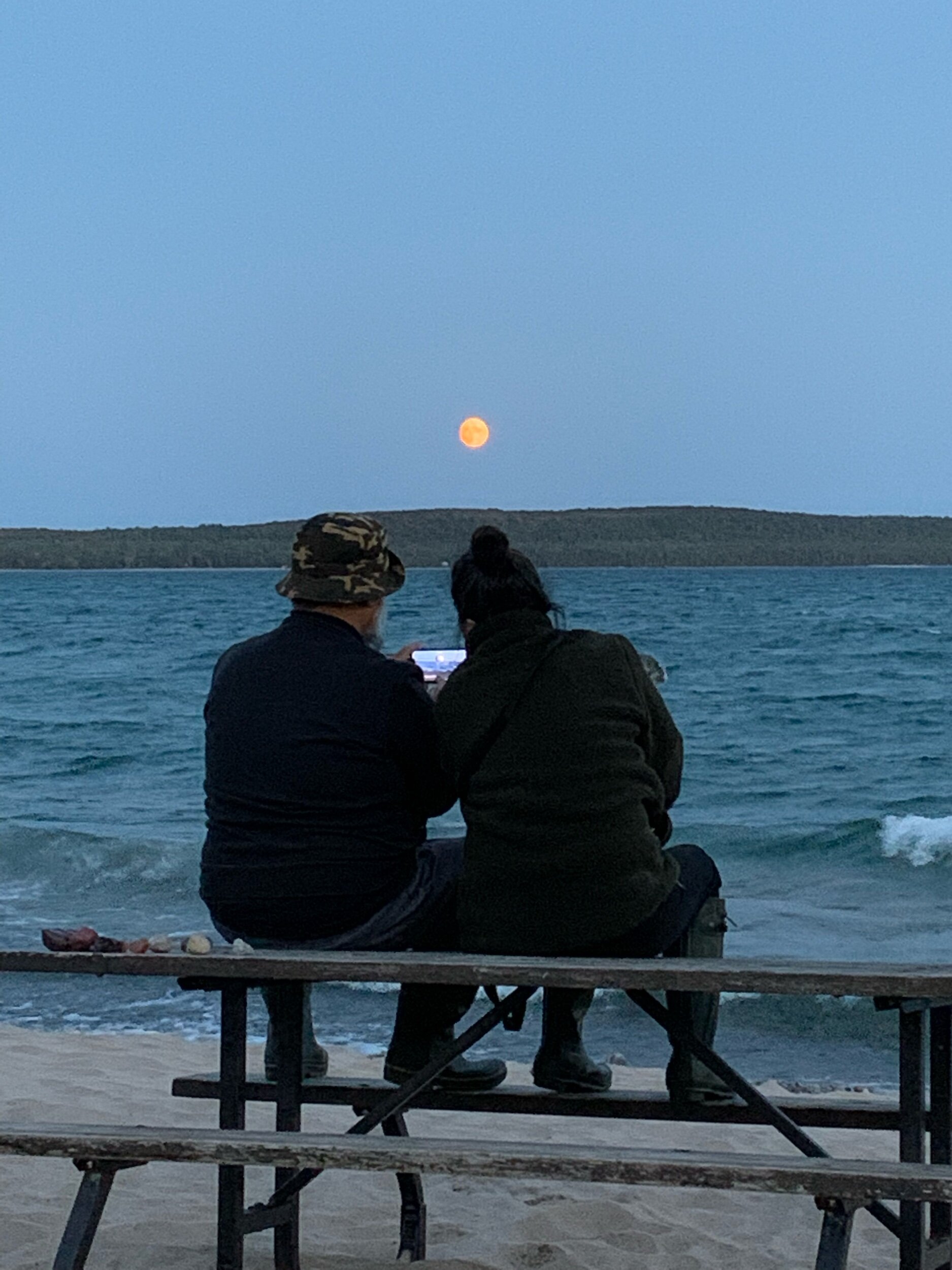  parents @ sunset 