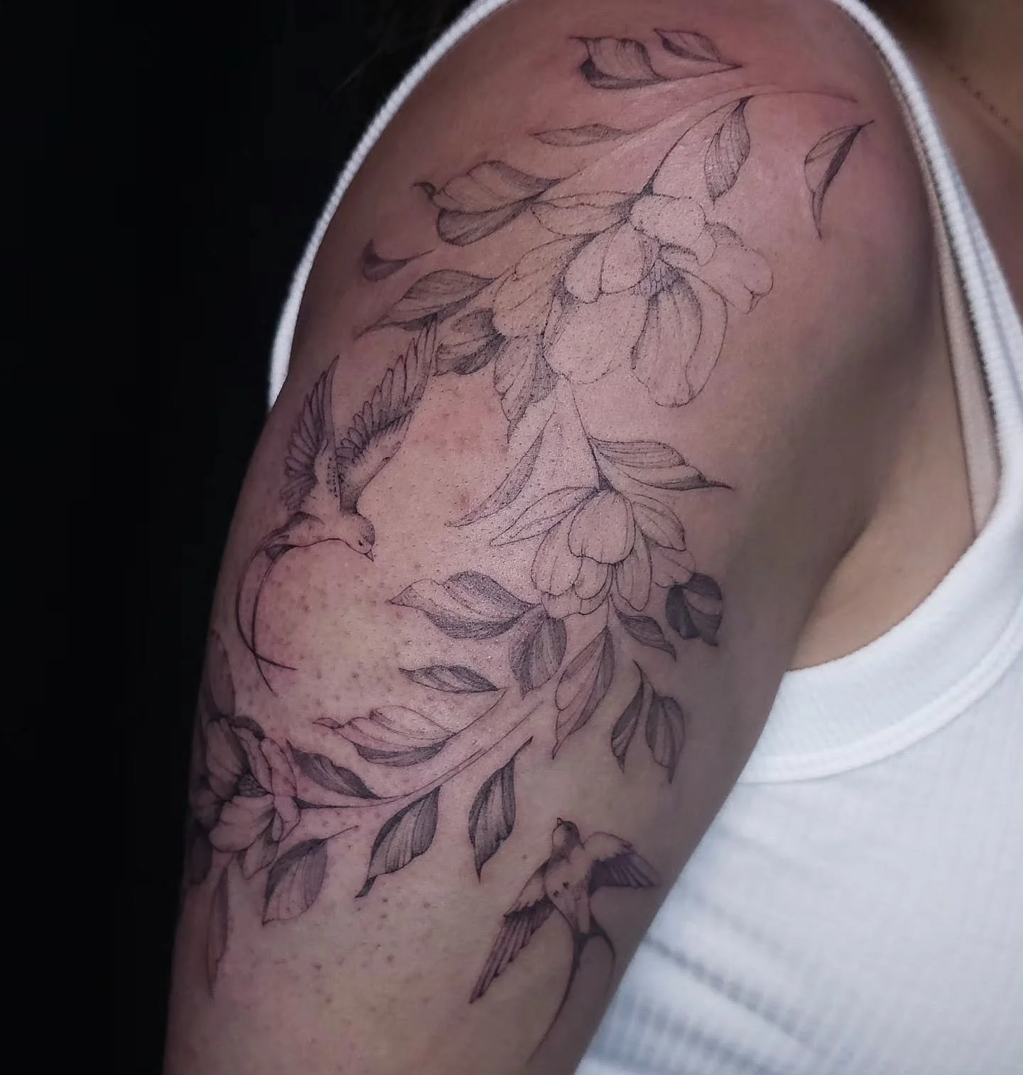 Floral upper arm with 2 sparrows

 Fill out the Form in my bio to book!
Booking for: JUNE &amp; JULY
Don't forget to tag me in your pictures so that I can share! Profile needs to be public for me to see!

Luna Ink Studio Mississauga
Walk-in between 1