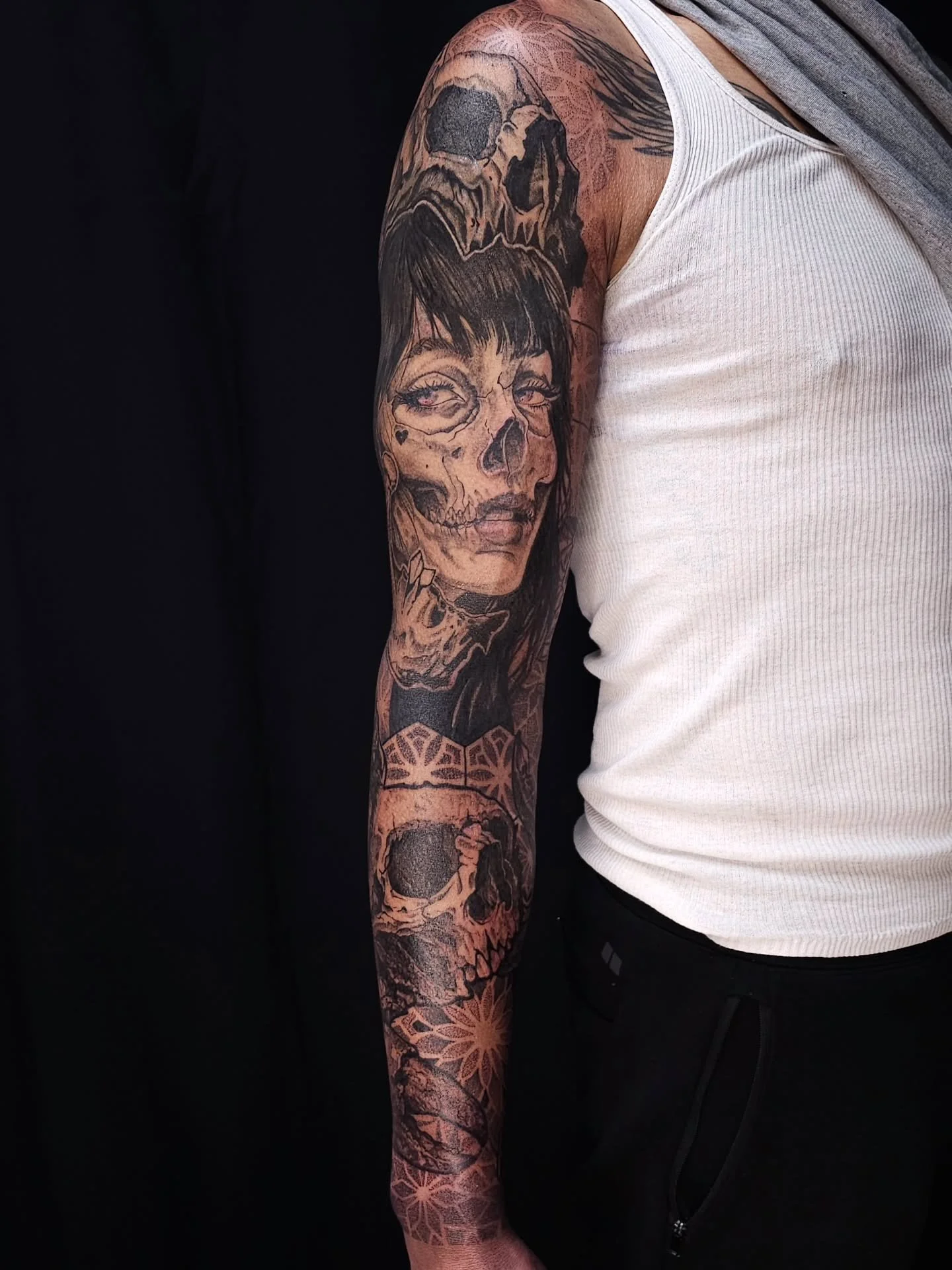 Finished this Skull Geometric Mandala sleeve for Chris! I am so grateful to have clients who trust me with such amazing projects and allow me to create something so cool!

Fill out the Form in my bio to book!
Booking for: FEBRUARY &amp; MARCH
Don't f