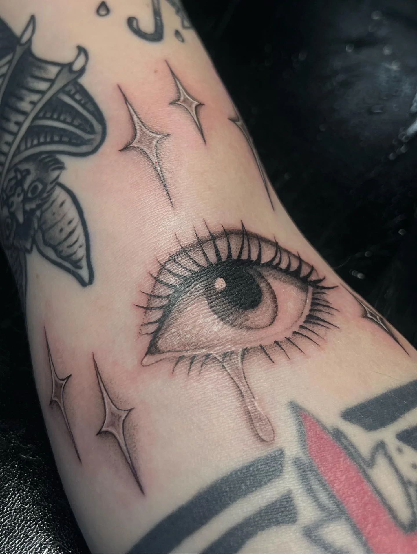 Upclose look at this custom eye tattoo that&rsquo;s right in the ditch of the elbow 😣

I&rsquo;d love to do more eye tattoos, I also have some flash with eyes for some inspo 👀

I&rsquo;m currently booking for June and July! 

Dm or fill out the jot