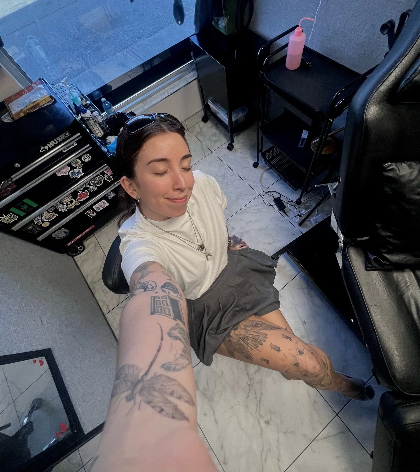 😌

✨Photo Carousel Dump ✨

Work and life outside 
Gotta show my face for the algorithm every once in a while 😌 

Now booking for April and May! 
Your idea or mine ❤️&zwj;🔥