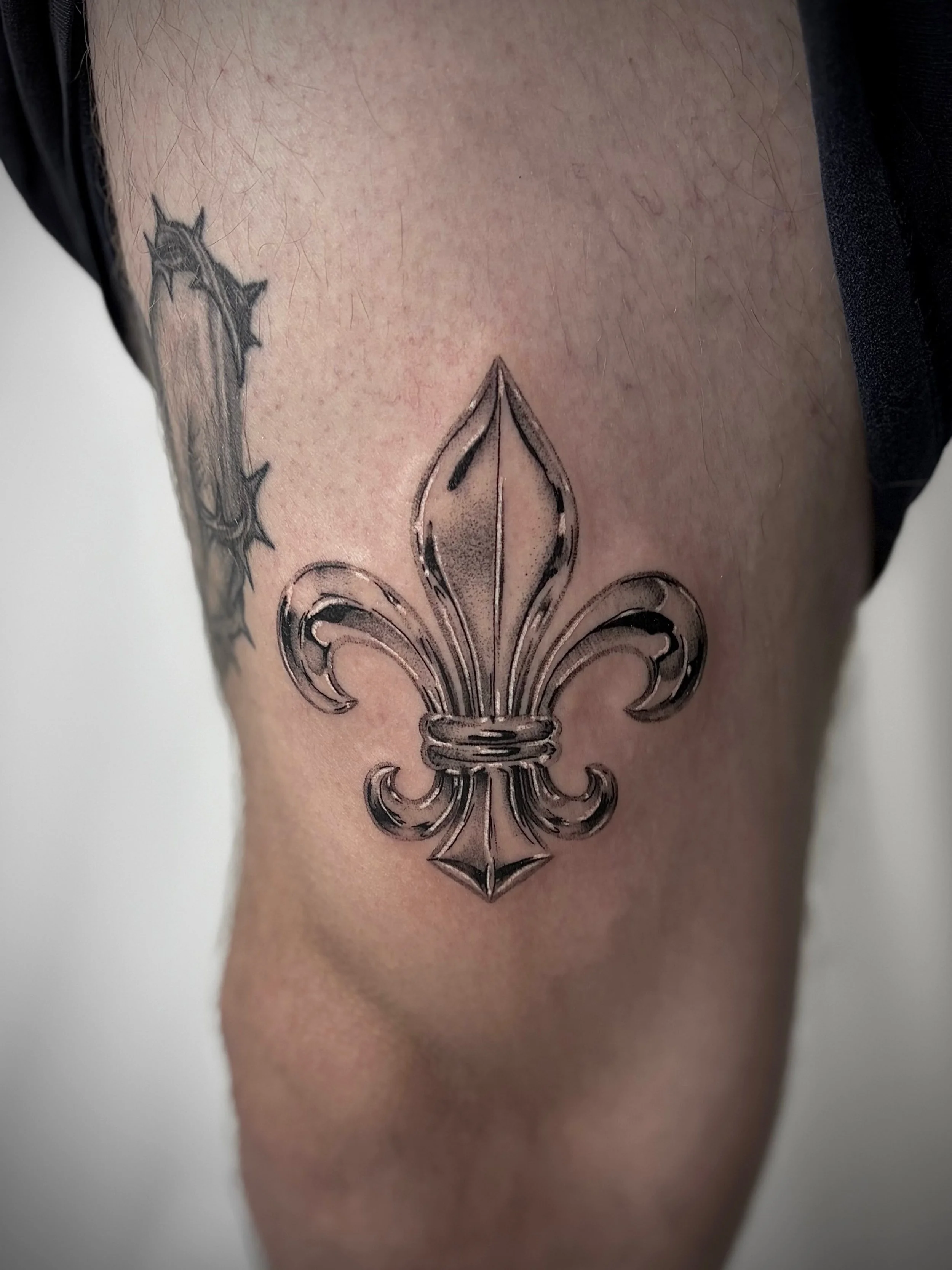Chrome Fleur de lis
-
#tattoo #tattooartist #chrometattoo #explore #mississauga