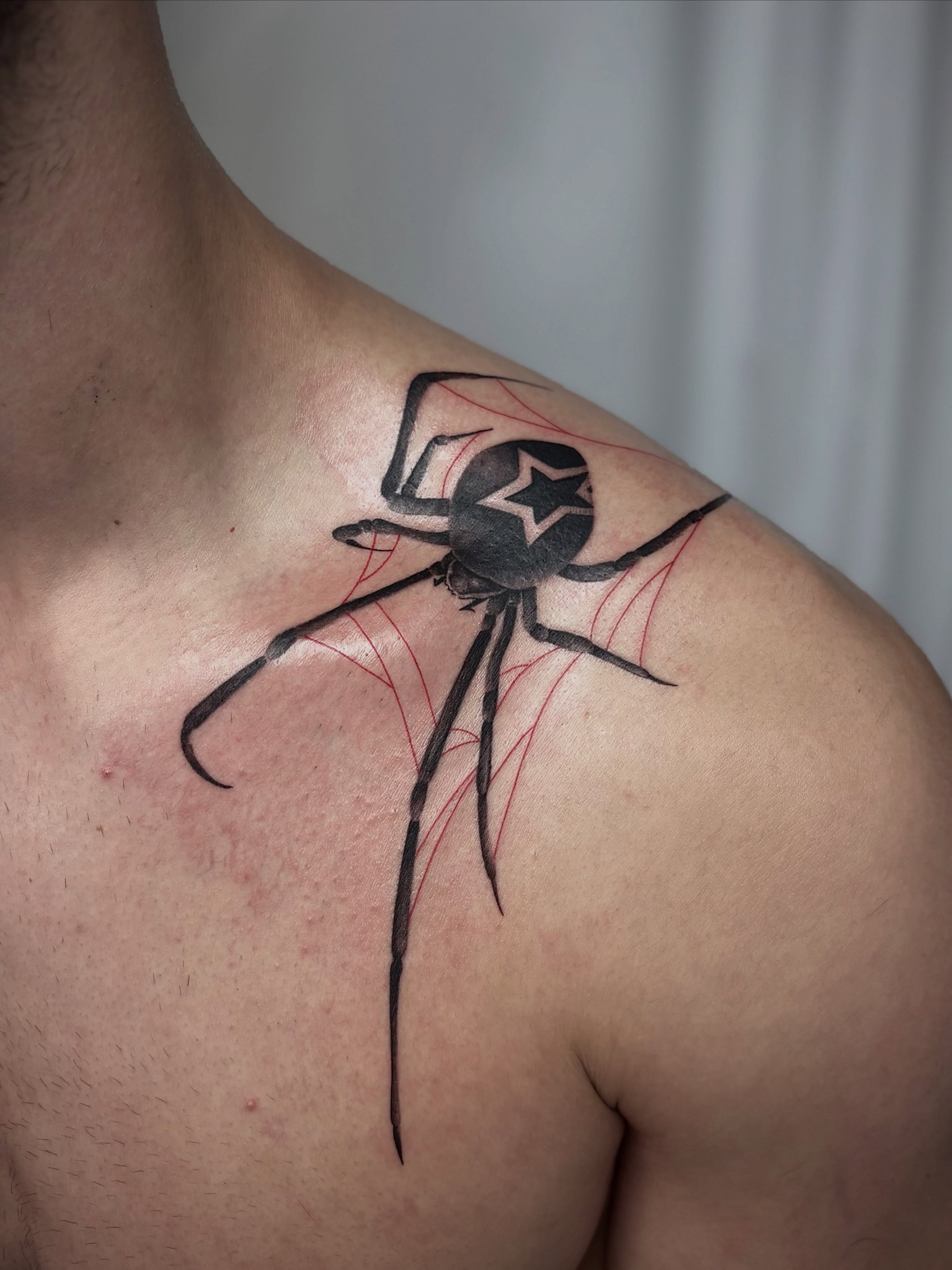 A Cool spider tat I did this week.
-
#tattoo #tattooartist #realismtattoo #toronto #explore