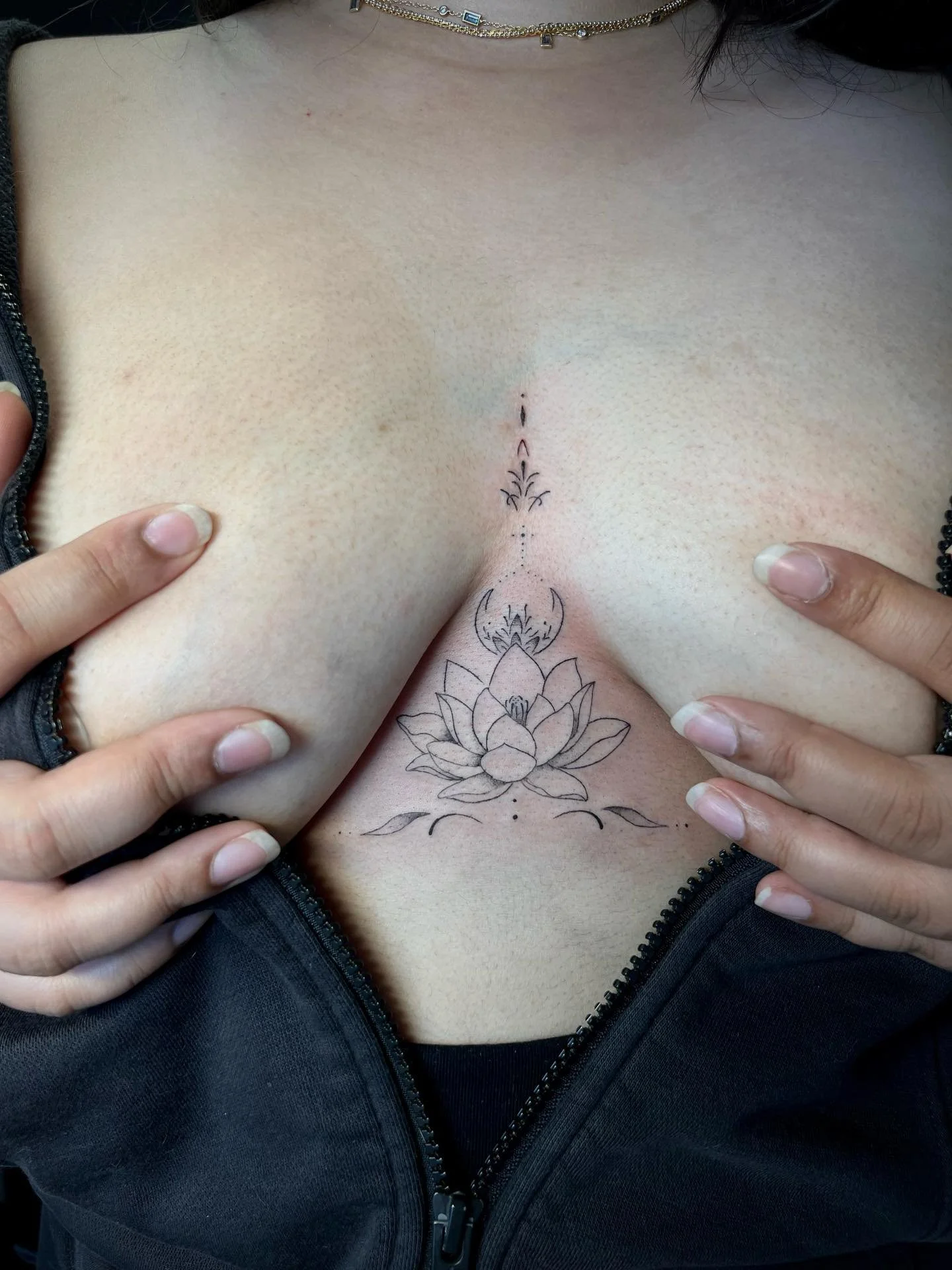 ✨ Ornamental Sternum Tattoo ✨

Swipe for a closer look! &mdash;>

Currently booking September and October!
Dm or fill out the jotform in my bio to book with me!

Your idea or mine! ❤️&zwj;🔥