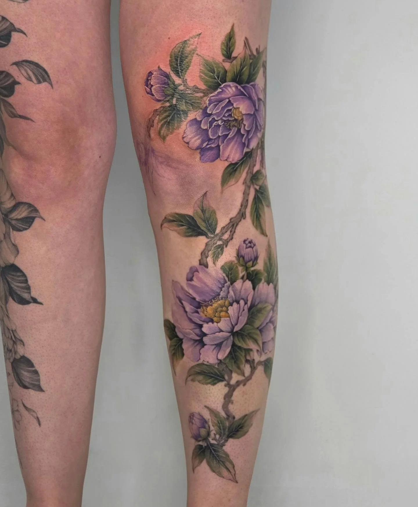 1 more session to go! But i couldn't wait any longer to share this piece with you all and the progress.  I am absolutely obsessed with how this is coming together!

I love working with softer colour palettes while still creating depth and dimension t