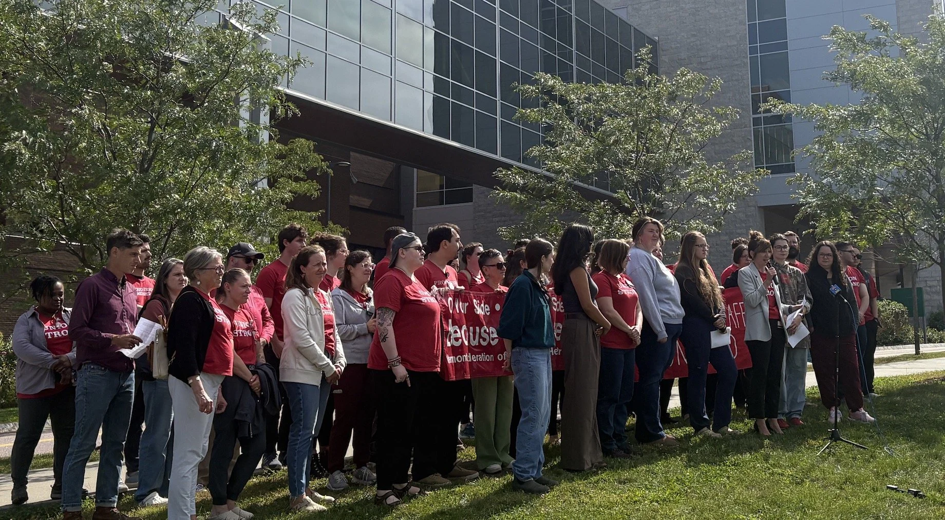 GMDSA Stands with VFNHP Techs and UVMMC Support Staff