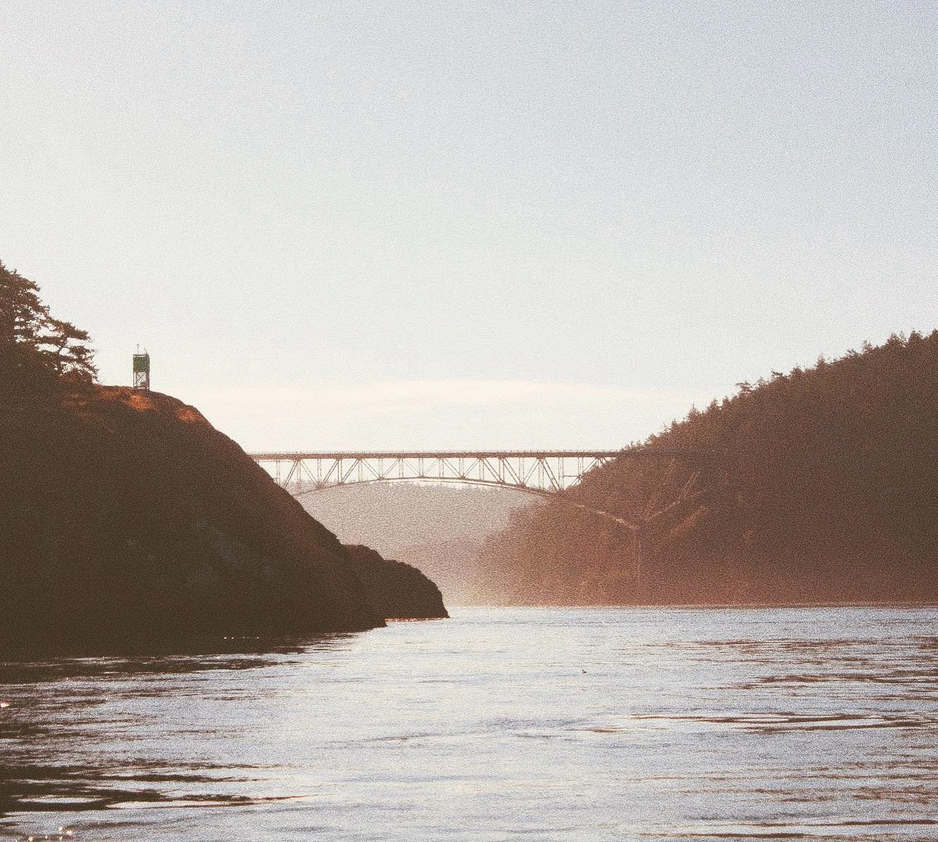 Happy to be back on 🦦🌊 time
.
#deceptionpass #whidbeyisland #sanjuansailing #pnw #travelgram