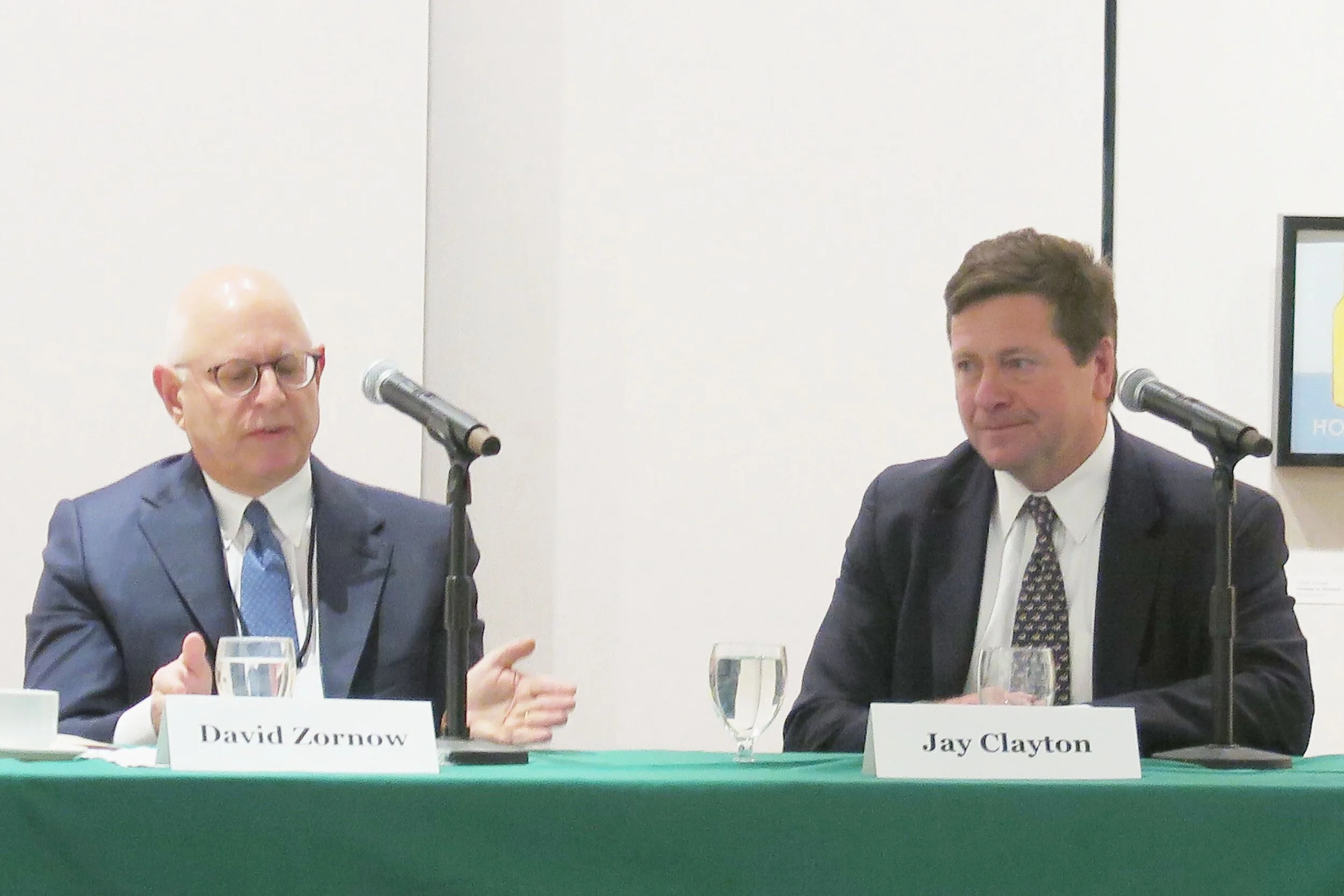 YLS Visiting Lecturer and Ctr. Fellow David M. Zornow ’80 and U.S. Attorney for SDNY Jay Clayton.