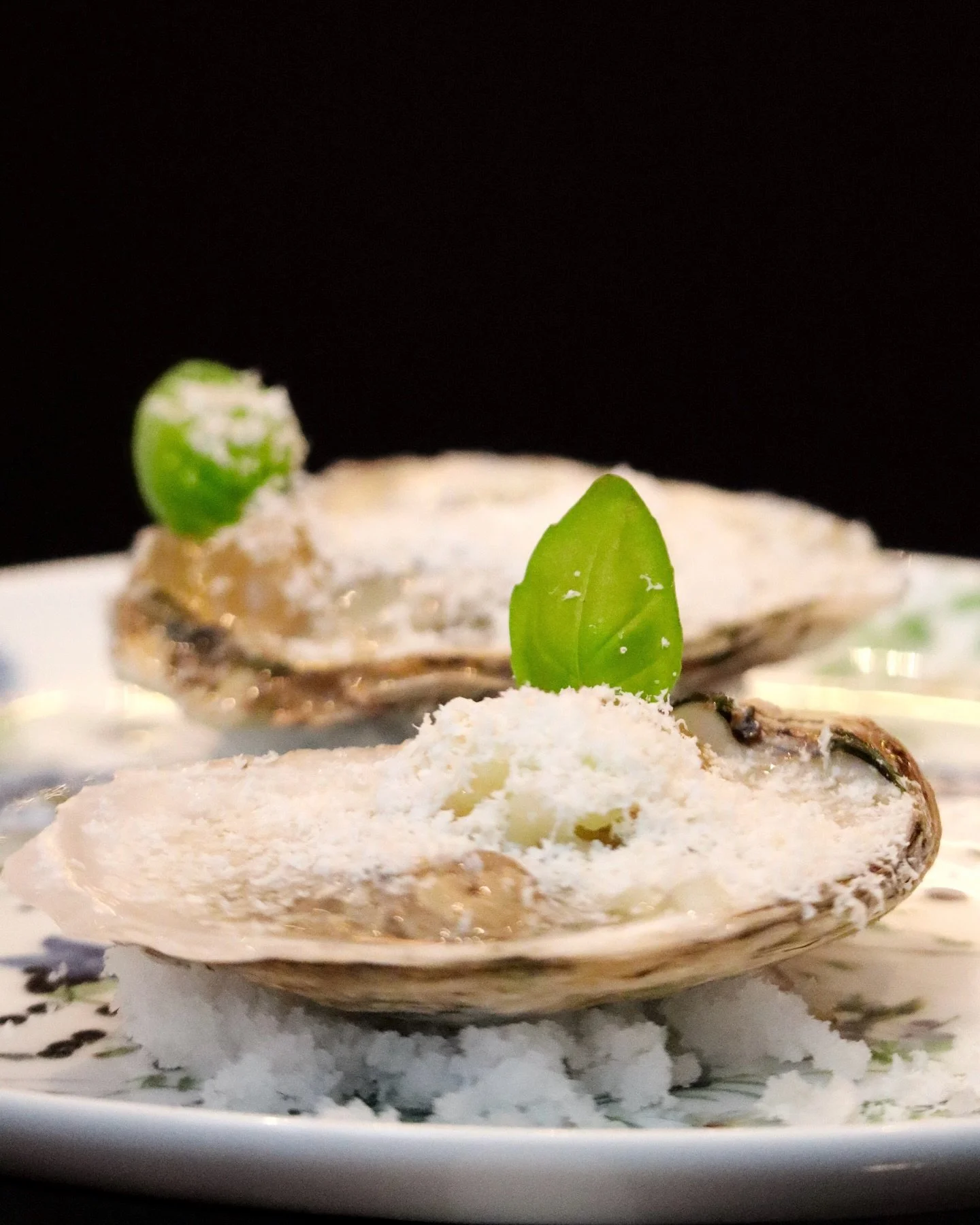 A celebration of coastal abundance and timeless tradition, our annual Feast of the Seven Fishes returns on Christmas Eve.
&nbsp;
From Mere Point oysters crowned in horseradish snow and hamachi crudo with satsuma and basil, to saffron-kissed risotto l