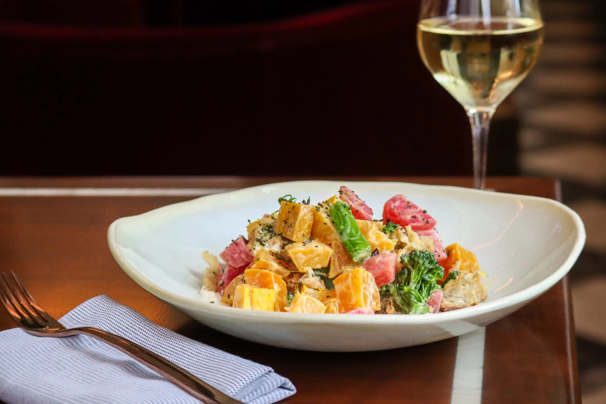 Yolan_Lunch_9815_6000 x 4000.jpg