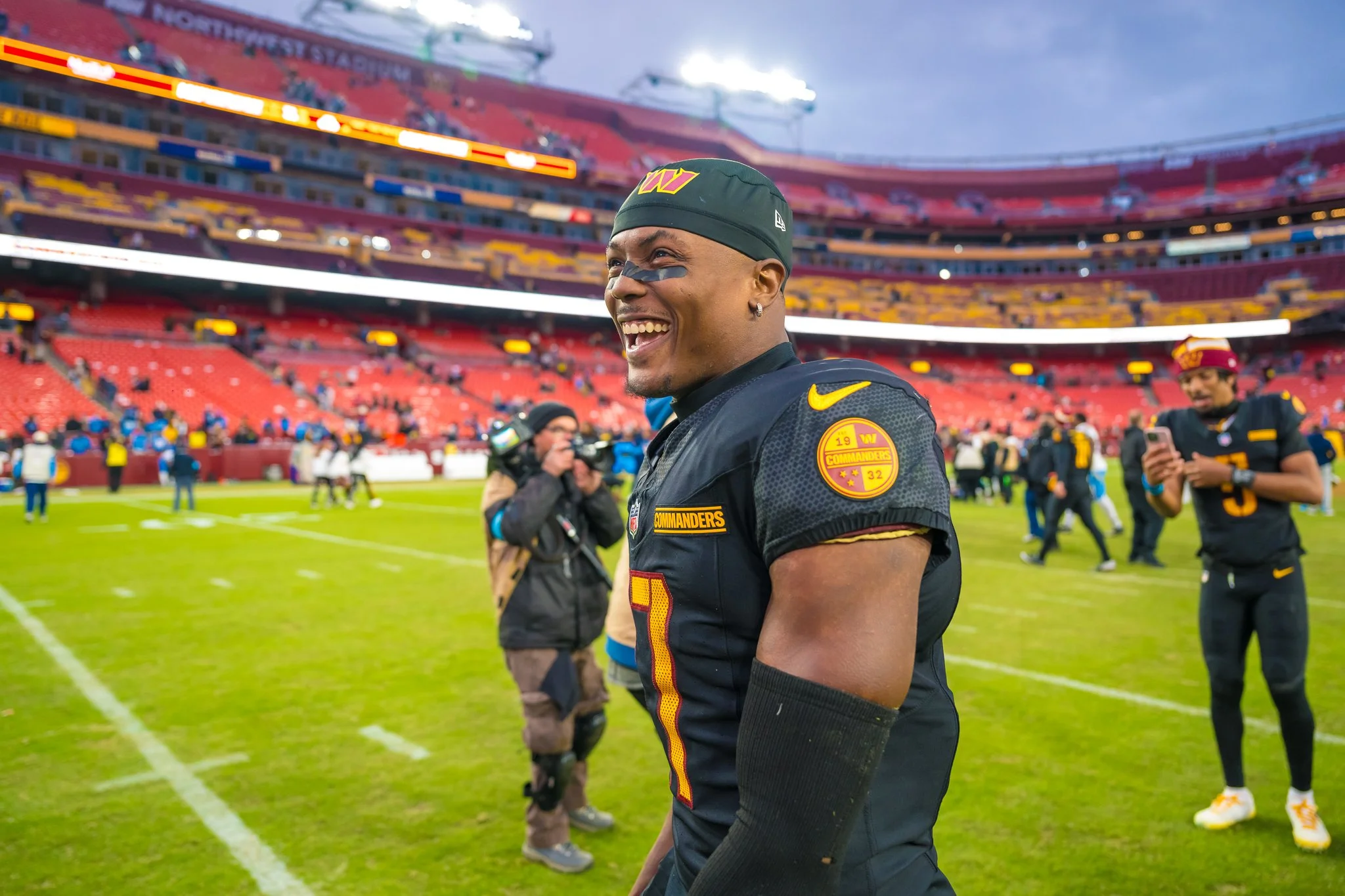 COMMANDERS2024-1201-161910-9468-DVS.jpg