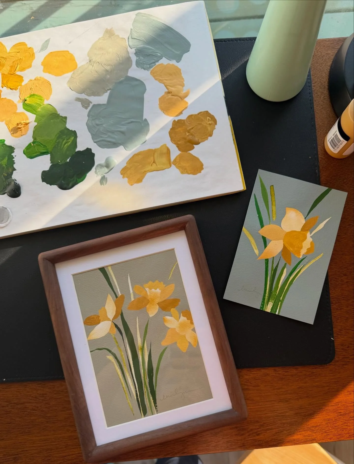 I&rsquo;ve been in a dark place this winter. 
The daffodils have as well.
It&rsquo;s just as dark for them.
It&rsquo;s just as cold.
They are still growing.
They are still green. 
They&rsquo;re s promising that spring is on its way. 
.
.
.
That&rsquo