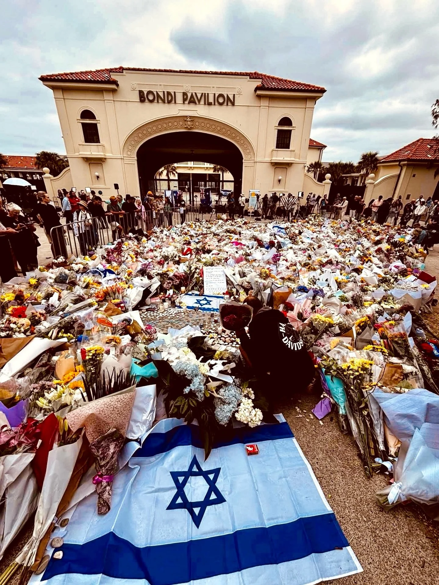 Our hearts are broken by the horrific
events this past weekend in our
hometown of Sydney.

The terror, loss, and pain that took over a
peaceful celebration of Hanukkah on
our beloved Bondi Beach is unimaginable.

We have been mourning since seeing th