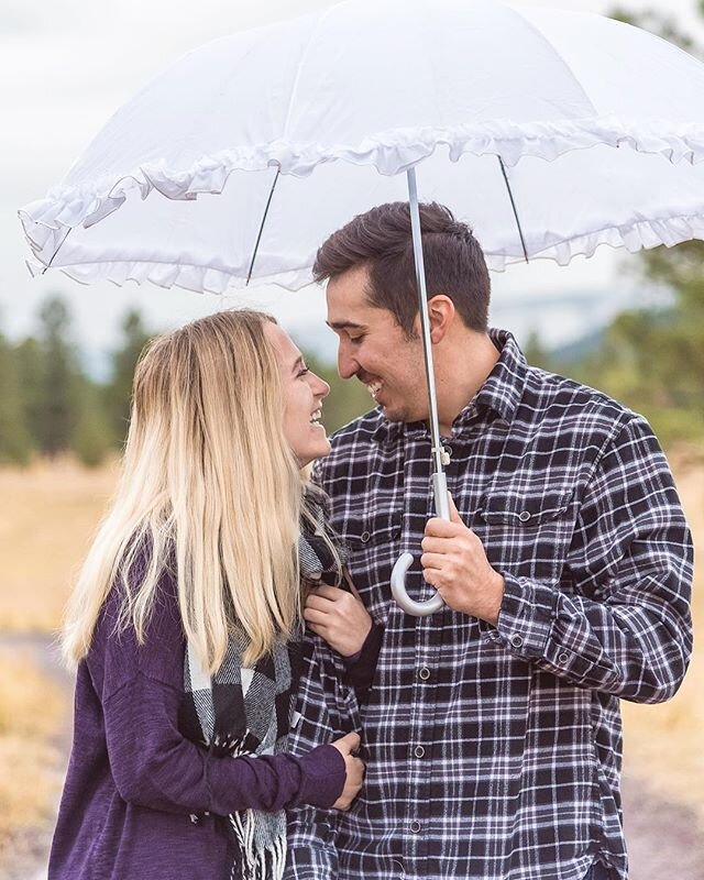 There&rsquo;s no better way to spend these rainy days than snuggled up with your love 🥰☔️ What started as a gloomy stroll through the trails quickly turned into a complete downpour, but Kayla and Joe were ready for rain or shine!
&bull;
&bull;
&bull