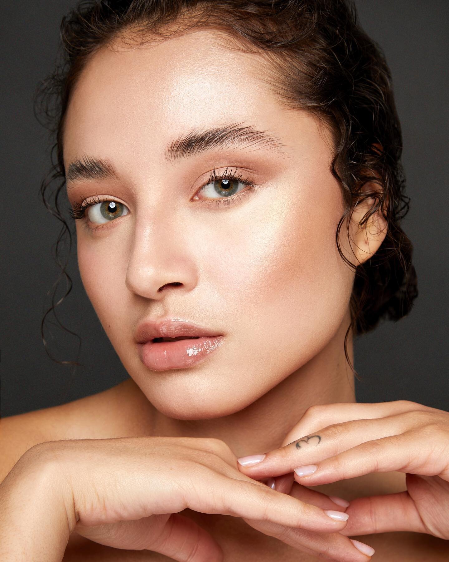 📸 @shotsbysuh 💁🏻&zwj;♀️ @nylecojzenemij .
.
.
.
.
.
.
.

#modelmanagement #fashionblogger #like #modelscout #modelswanted #modelo #follow #editorial #picoftheday #femalemodel #kidsmodel #topmodel #portraits #art #kidsfashion #instagram #newface #o