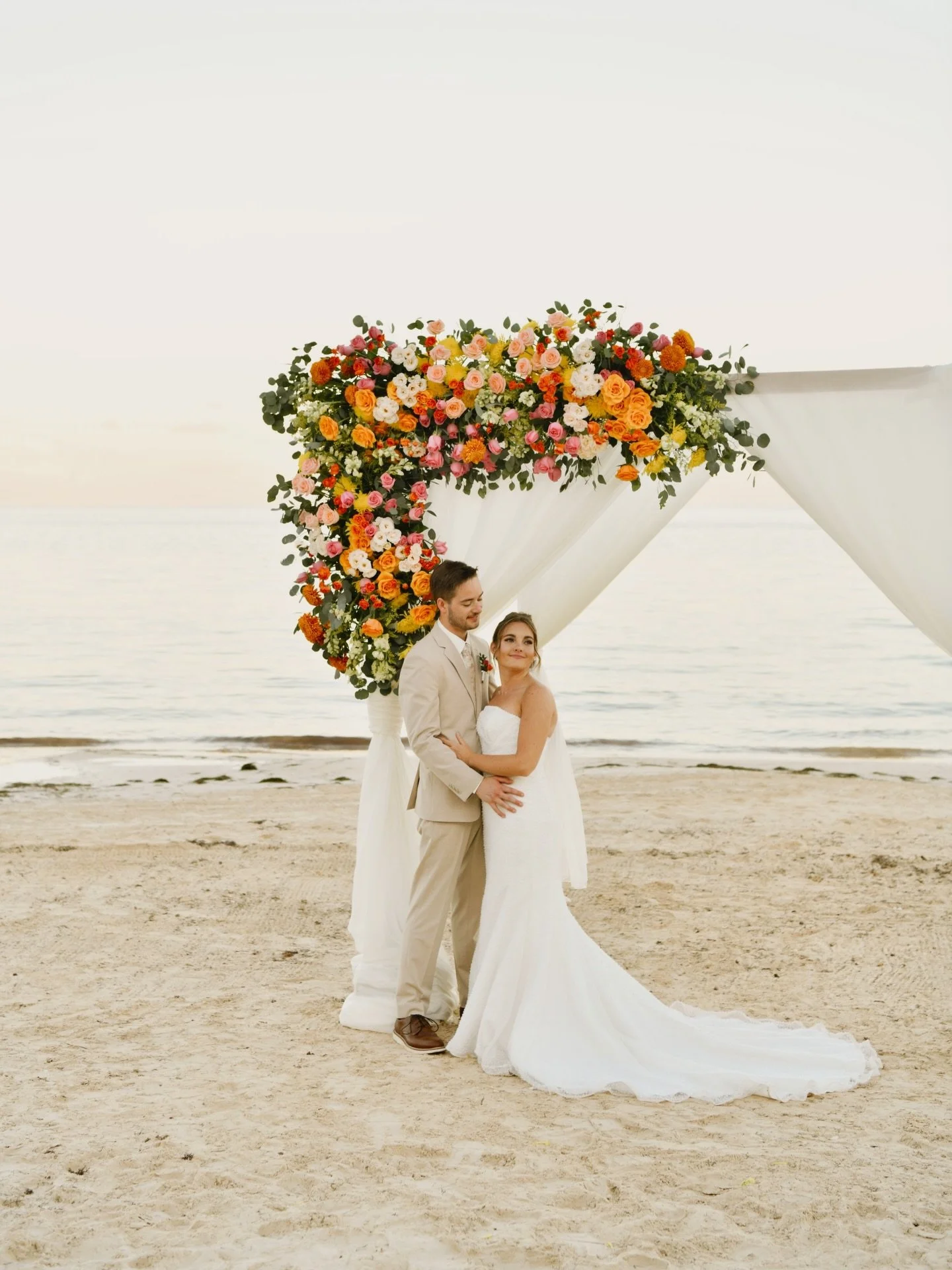 Knoxville is cold, but our hearts are still in Cancun ☀️ This wedding was pure magic, and we can&rsquo;t wait for all the destination celebrations ahead in 2026 &amp; 2027! So happy for @hayley.g.bruce &amp; Elijah!!!
