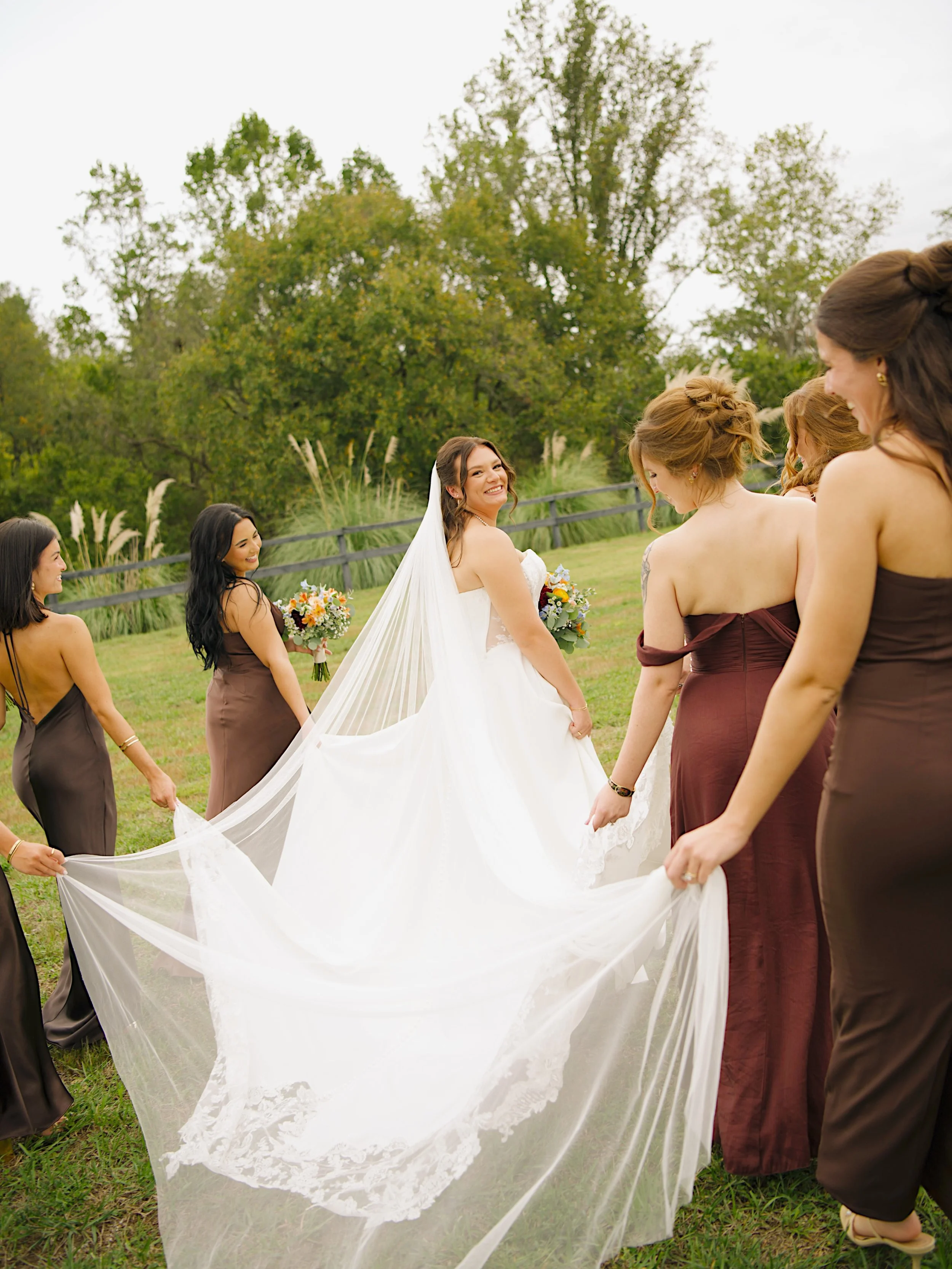 First fall wedding of the season 🍂!! @_austin_kerr_ + @ash13yshaffer gave us the perfect start &mdash; a local farm in Corryton, Tennessee, the best fall weather, and two people who were simply there to get married and have a really good time doing 