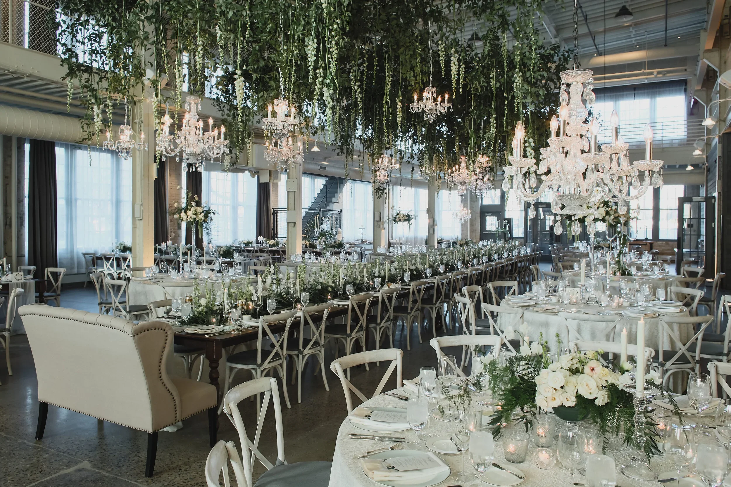 PHOS Luxury Wedding Lighting with Chandeliers