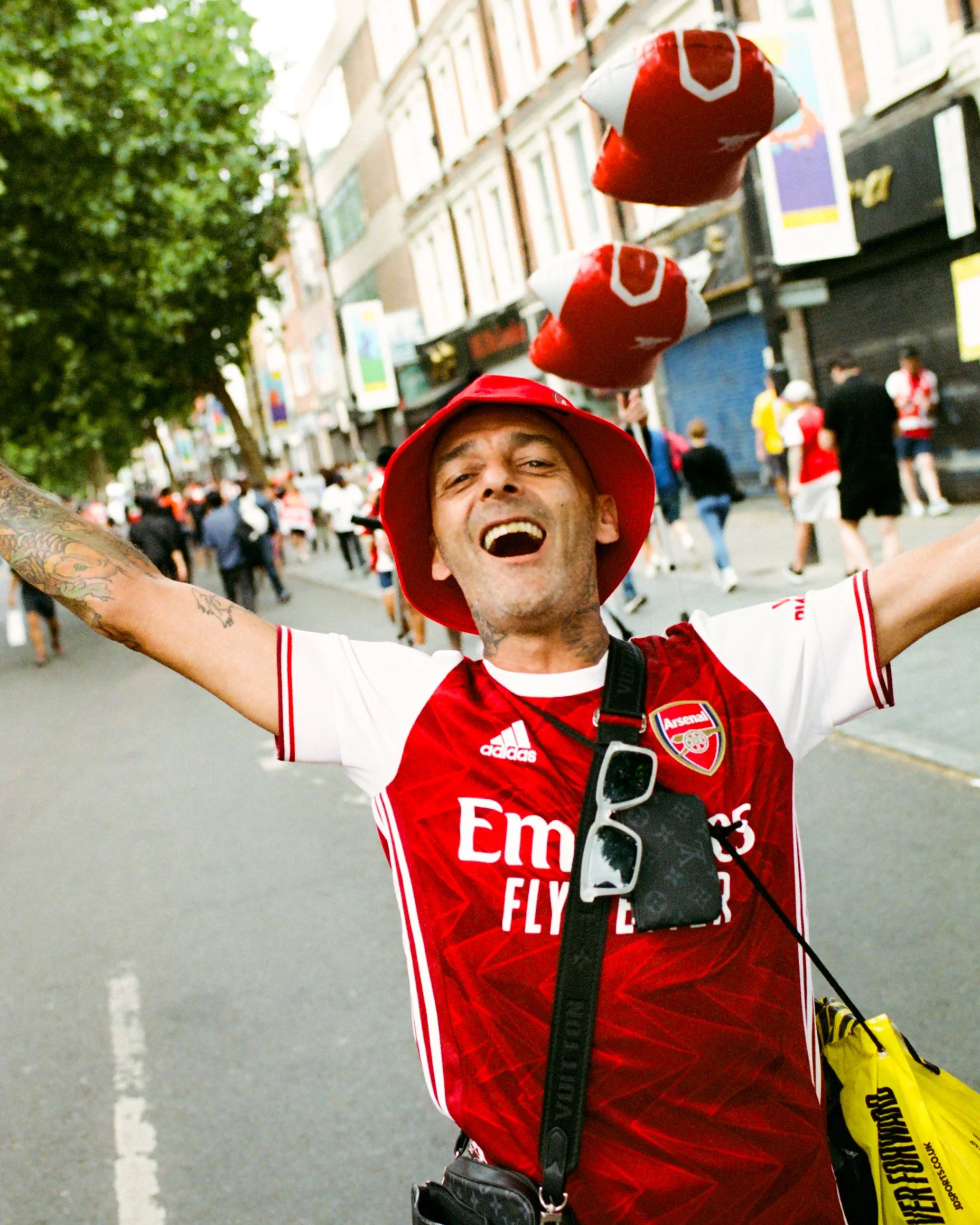 Arsenal_Parade_2026_SamuelMironko_Film_Fans003329770015.jpg