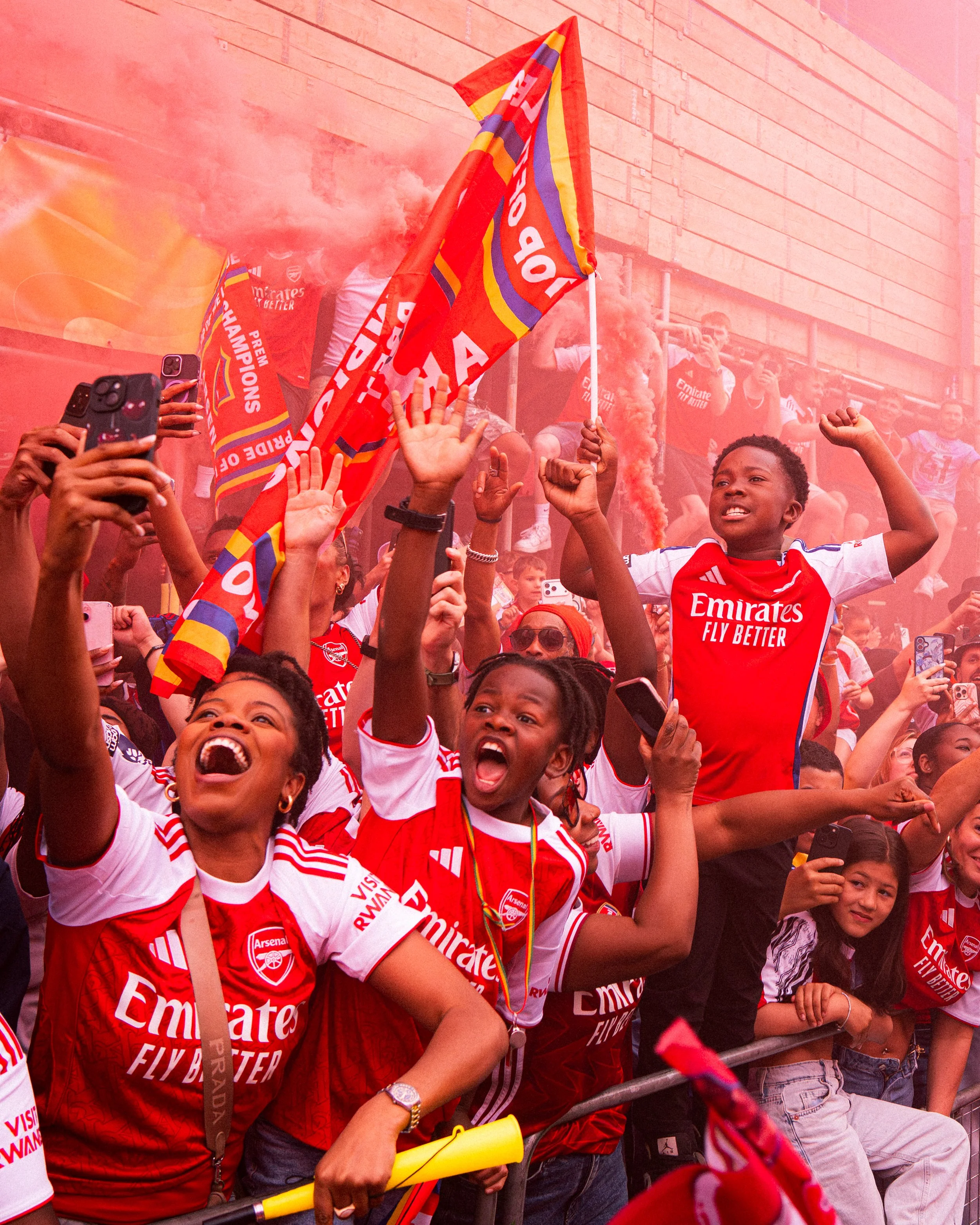 Arsenal_Parade_2026_SamuelMironko_FansSGM01624.jpg