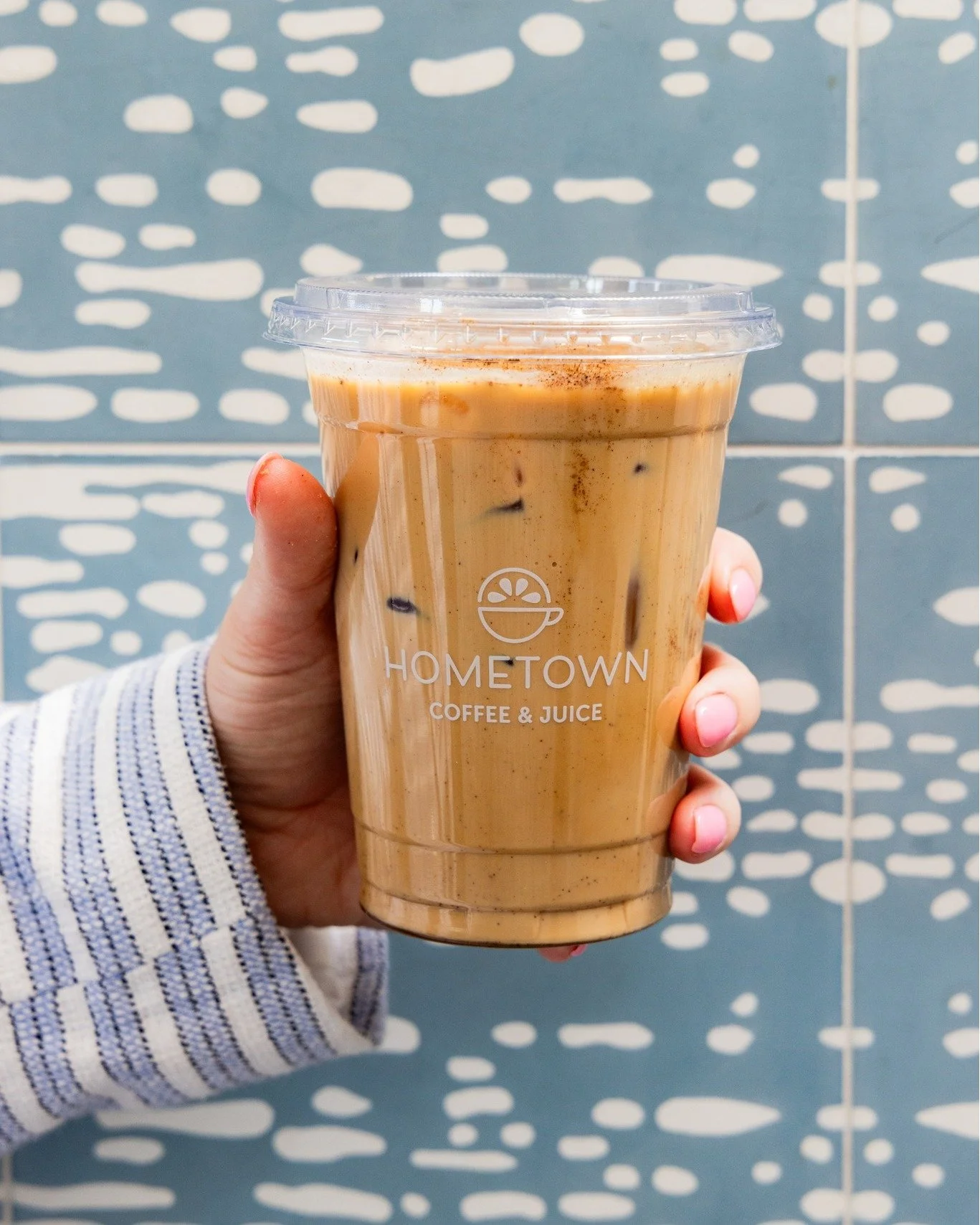 Have it now, or save it for later.

Our Honey Cinnamon Oat Latte, made fresh to order or ready to grab in to-go cans at all locations.