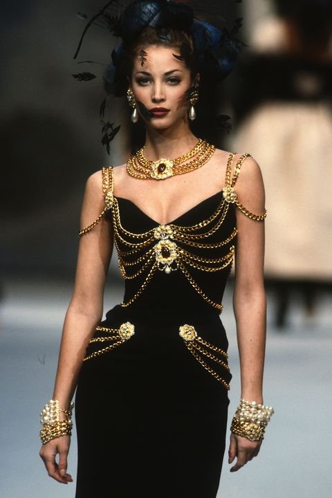 hbz-chanel-best-moments-1992-gettyimages-502741556-1550586701.jpeg